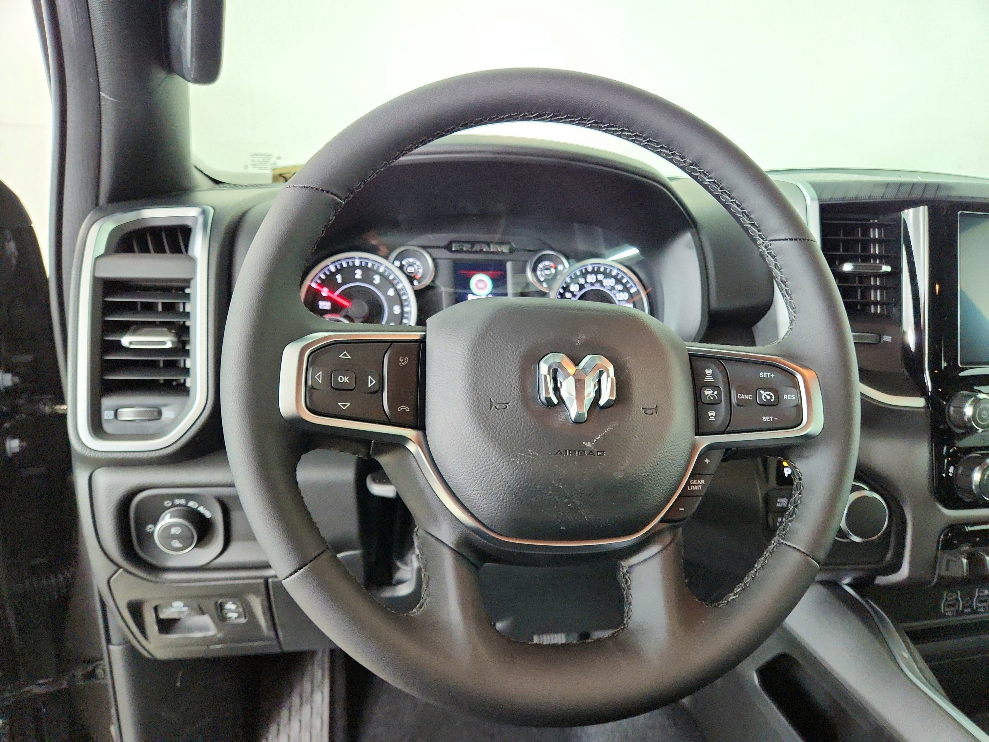 2026 RAM Ram 1500 RAM 1500 BIGHORN/LONESTAR CREW 4X4 (144.5 IN WB 5 FT 7 IN BOX)