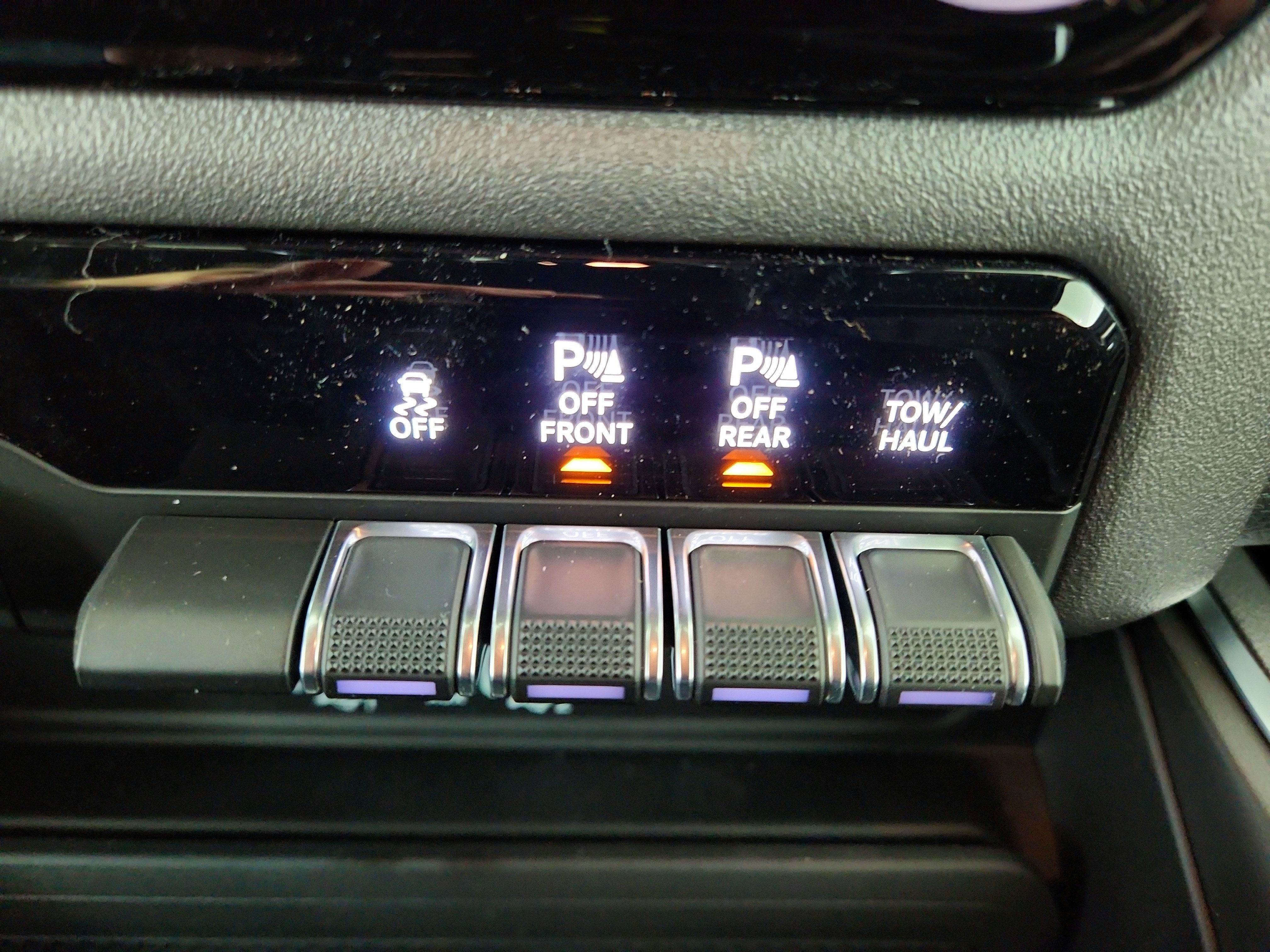 2026 RAM Ram 1500 RAM 1500 BIGHORN/LONESTAR CREW 4X4 (144.5 IN WB 5 FT 7 IN BOX)