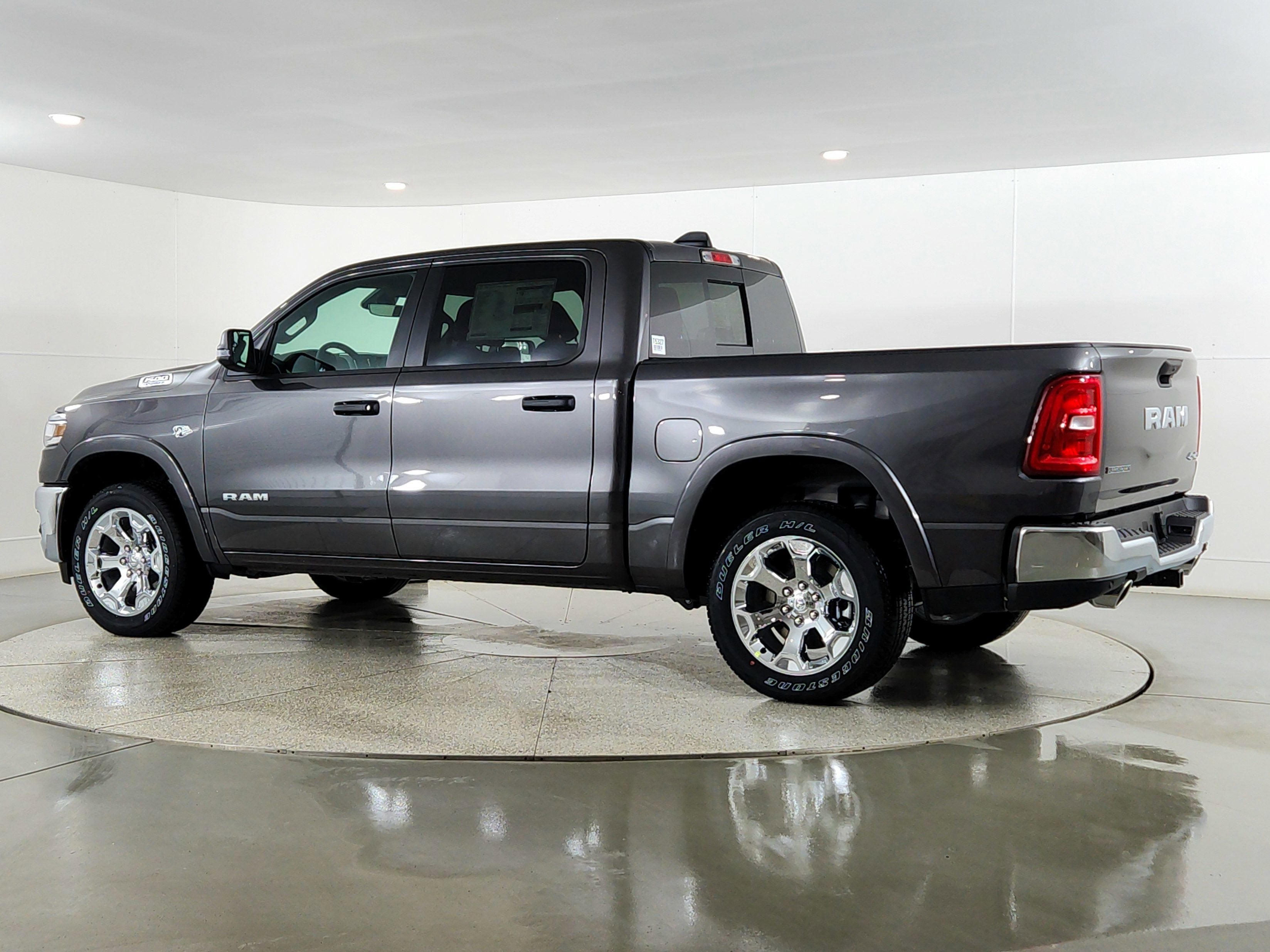 2026 RAM Ram 1500 RAM 1500 BIGHORN/LONESTAR CREW 4X4 (144.5 IN WB 5 FT 7 IN BOX)