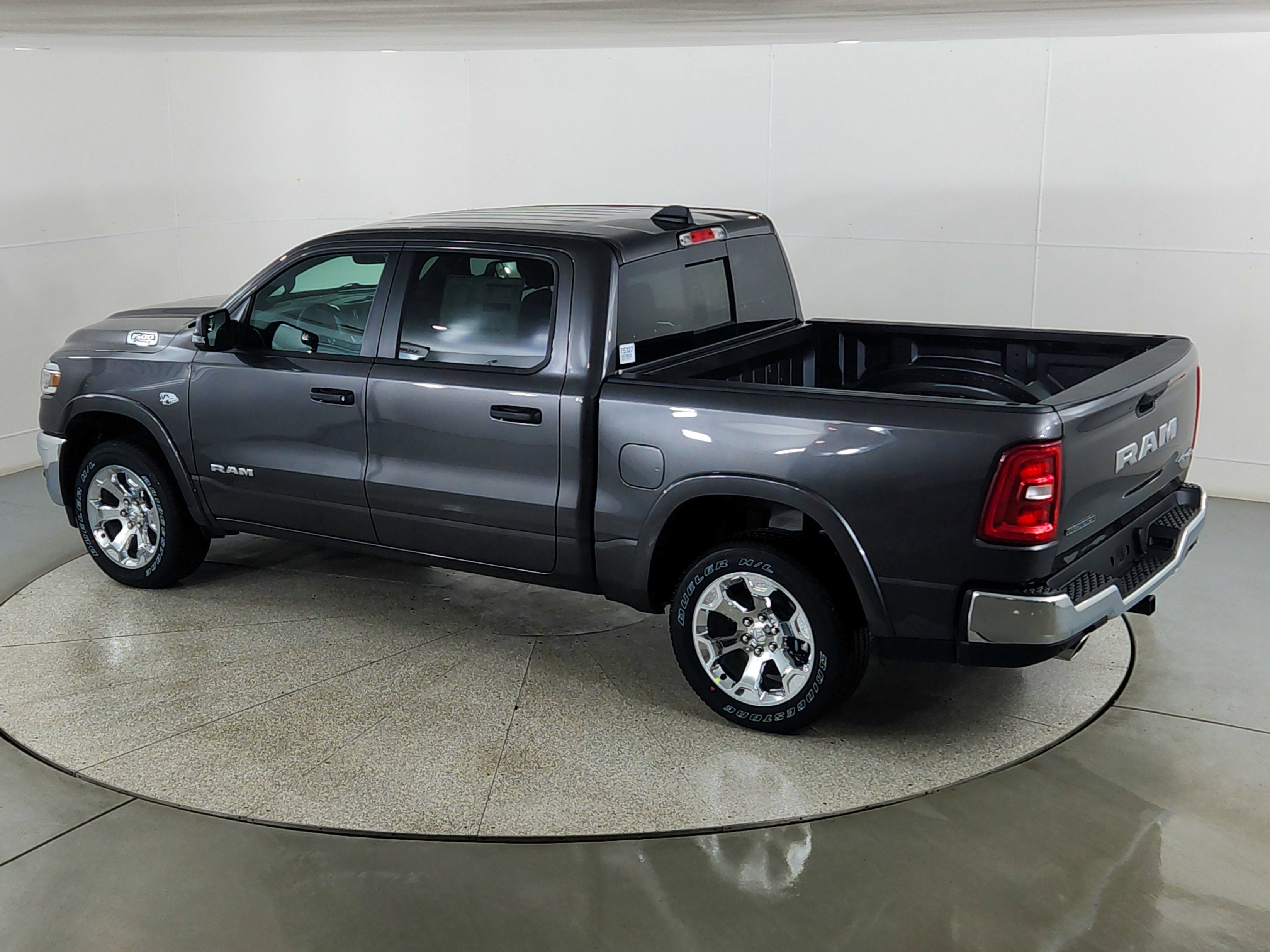 2026 RAM Ram 1500 RAM 1500 BIGHORN/LONESTAR CREW 4X4 (144.5 IN WB 5 FT 7 IN BOX)