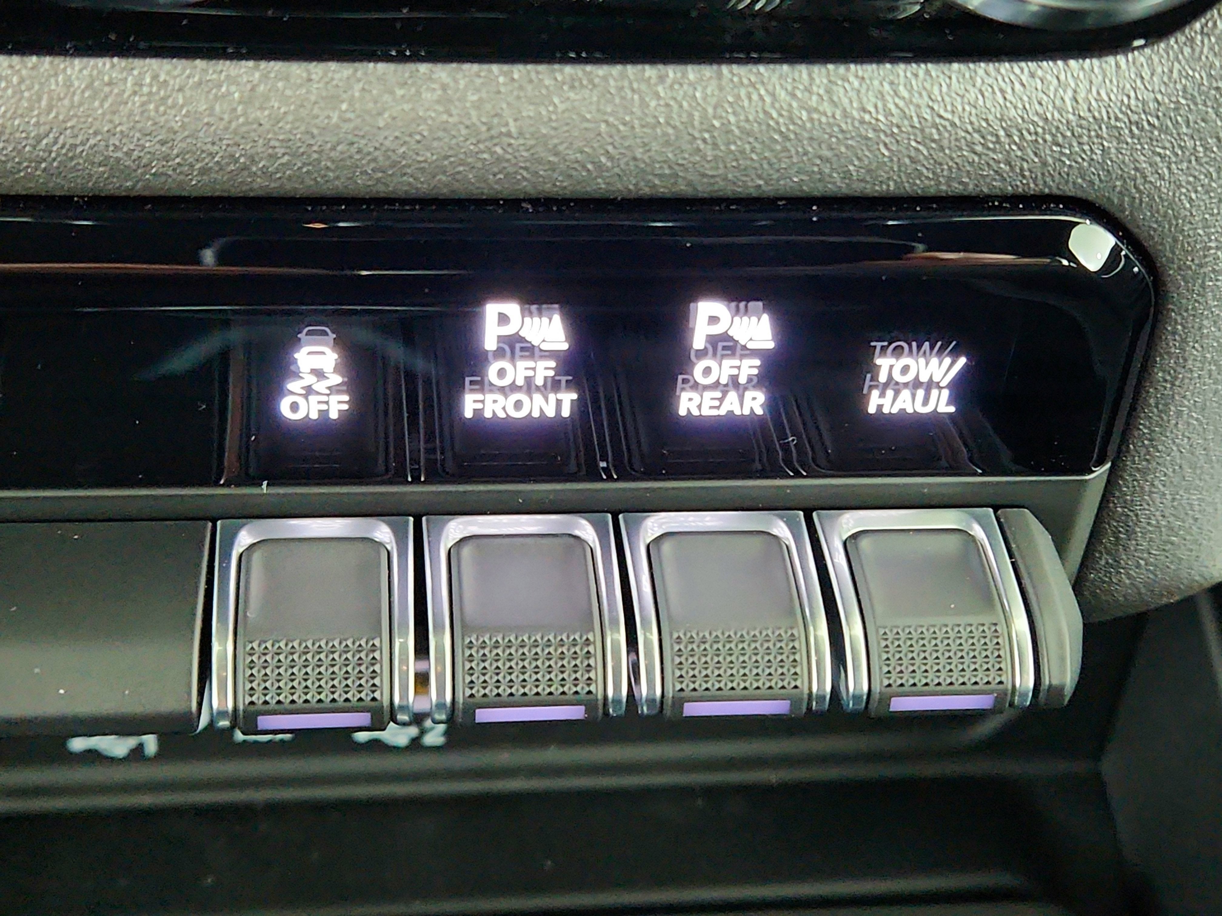 2026 RAM Ram 1500 RAM 1500 BIGHORN/LONESTAR CREW 4X4 (144.5 IN WB 5 FT 7 IN BOX)