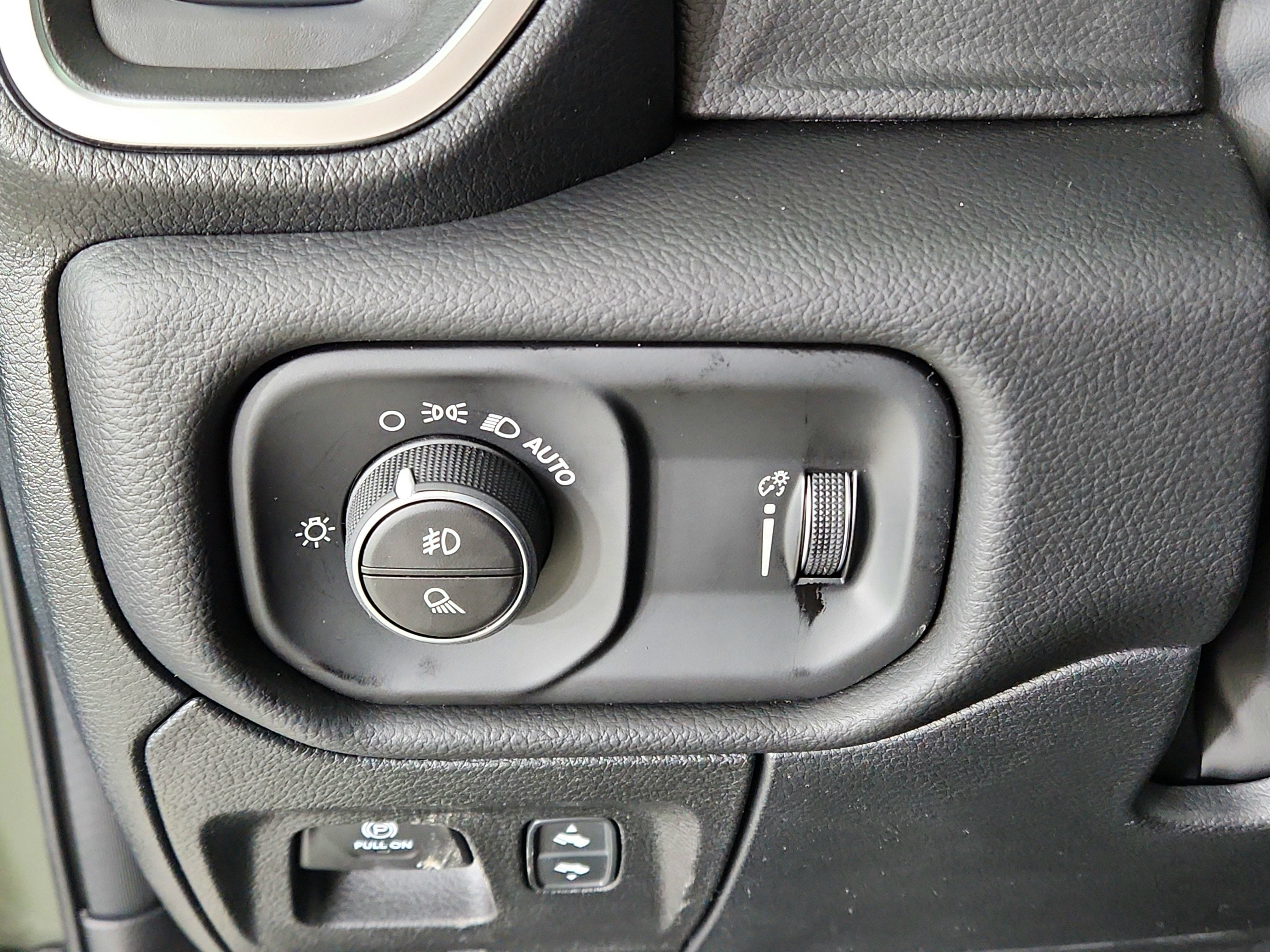 2026 RAM Ram 1500 RAM 1500 BIGHORN/LONESTAR CREW 4X4 (144.5 IN WB 5 FT 7 IN BOX)