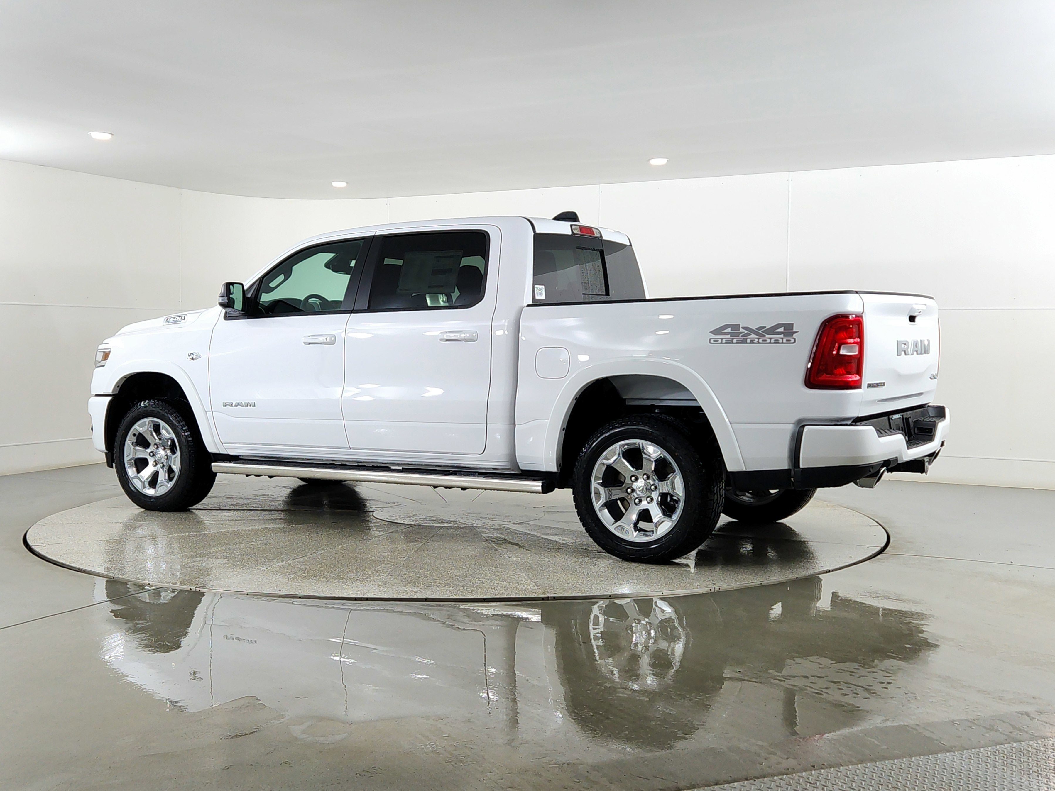 2026 RAM Ram 1500 RAM 1500 BIGHORN/LONESTAR CREW 4X4 (144.5 IN WB 5 FT 7 IN BOX)