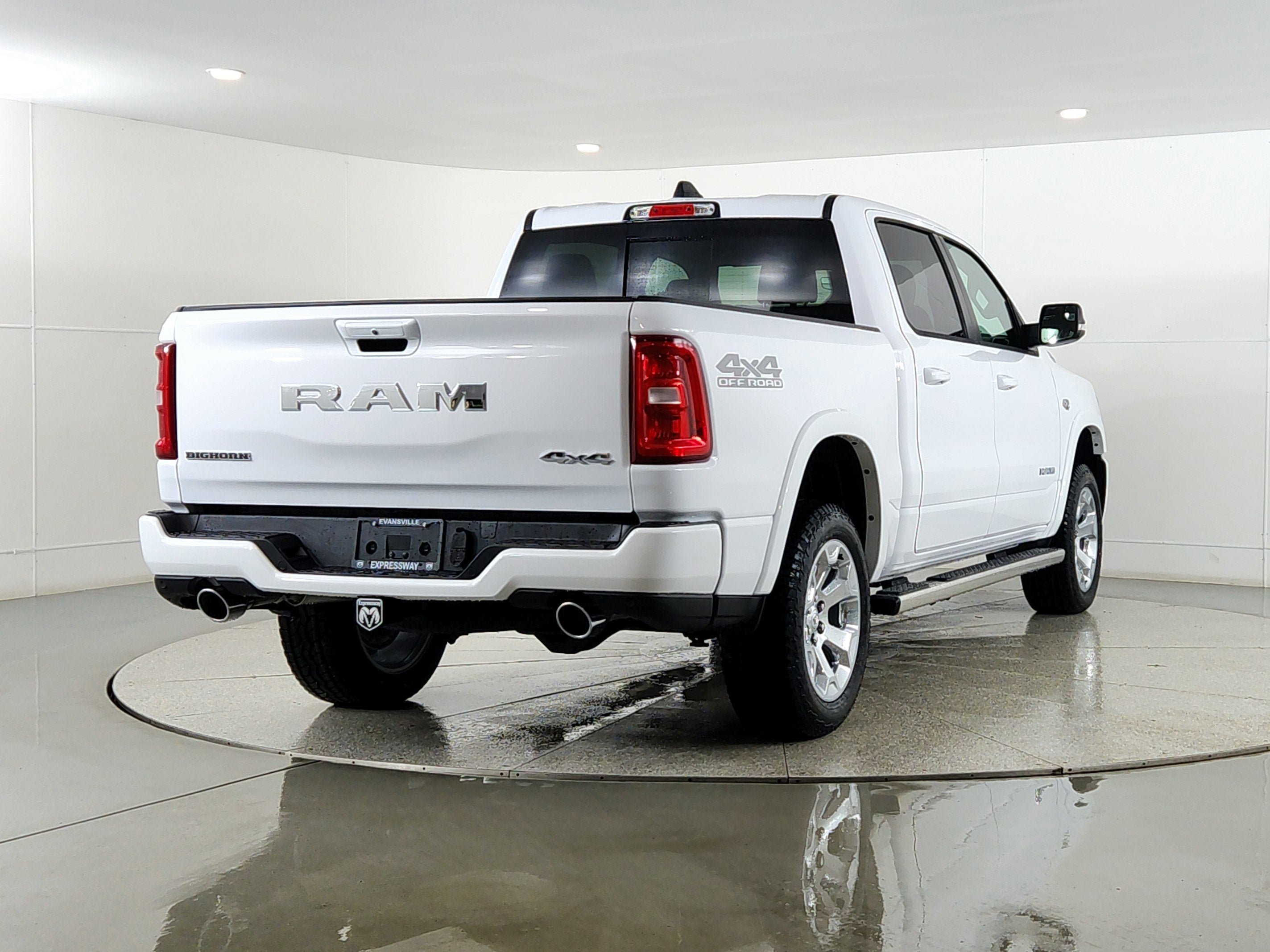 2026 RAM Ram 1500 RAM 1500 BIGHORN/LONESTAR CREW 4X4 (144.5 IN WB 5 FT 7 IN BOX)