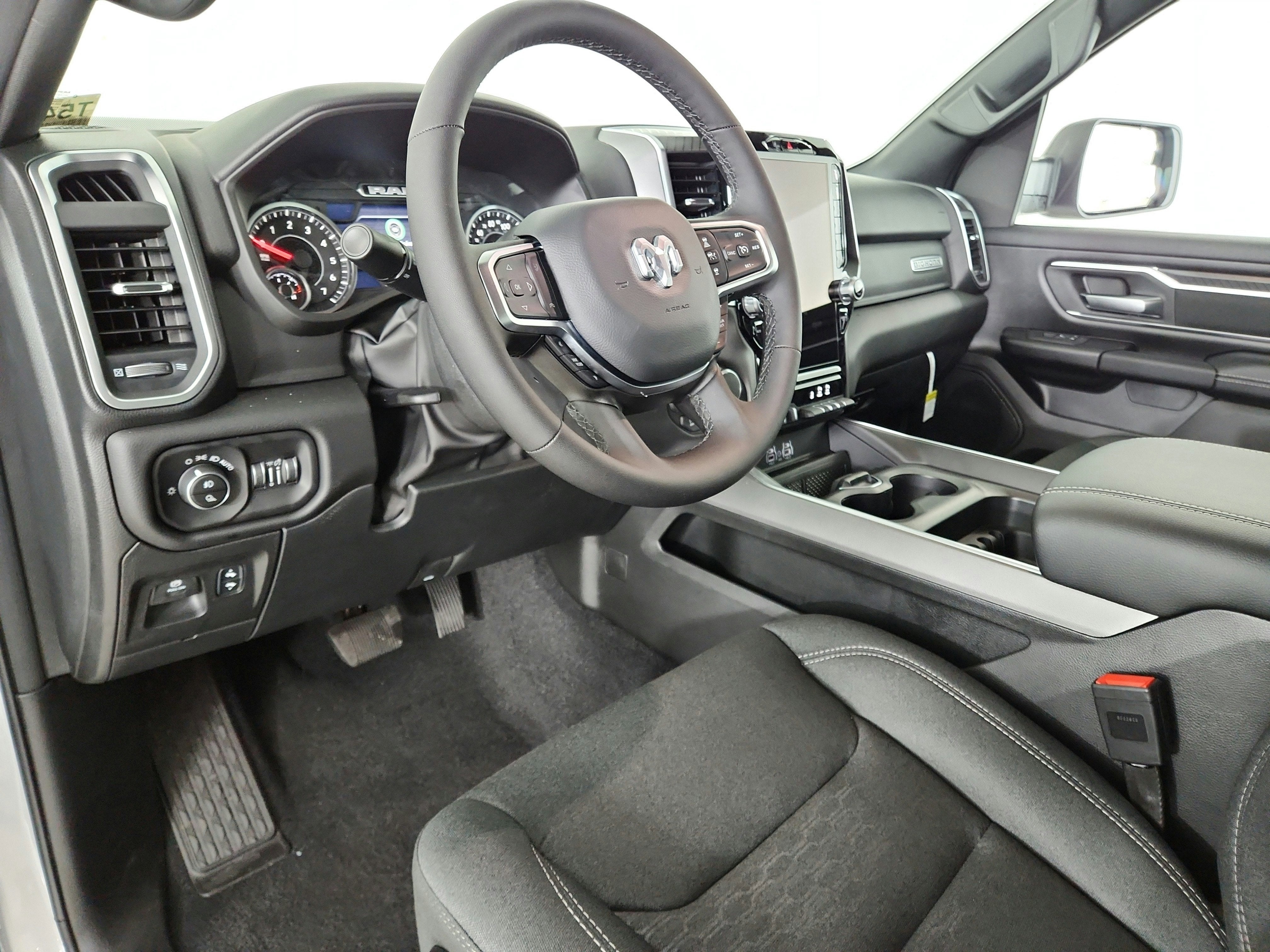 2026 RAM Ram 1500 RAM 1500 BIGHORN/LONESTAR CREW 4X4 (144.5 IN WB 5 FT 7 IN BOX)