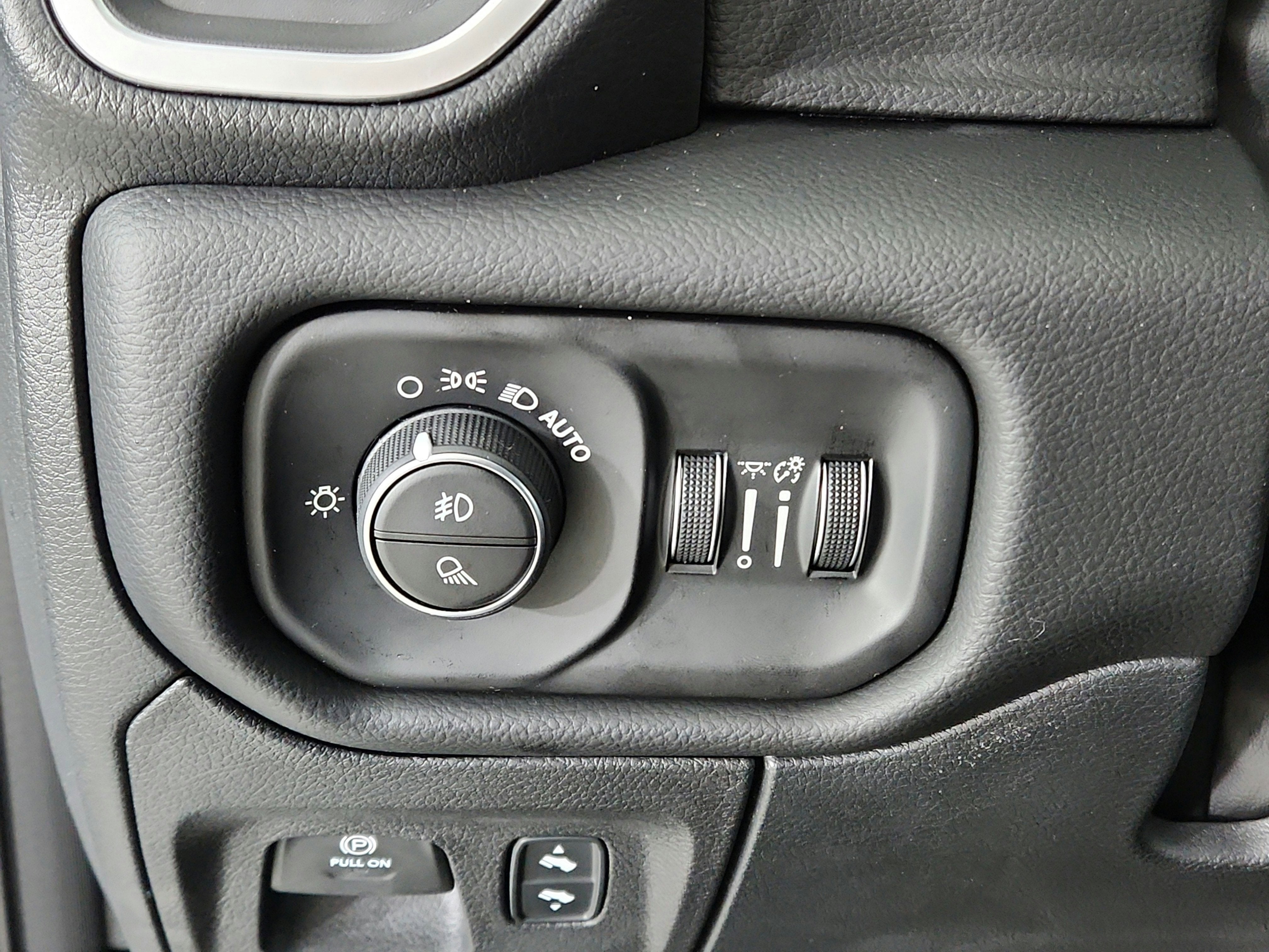 2026 RAM Ram 1500 RAM 1500 BIGHORN/LONESTAR CREW 4X4 (144.5 IN WB 5 FT 7 IN BOX)