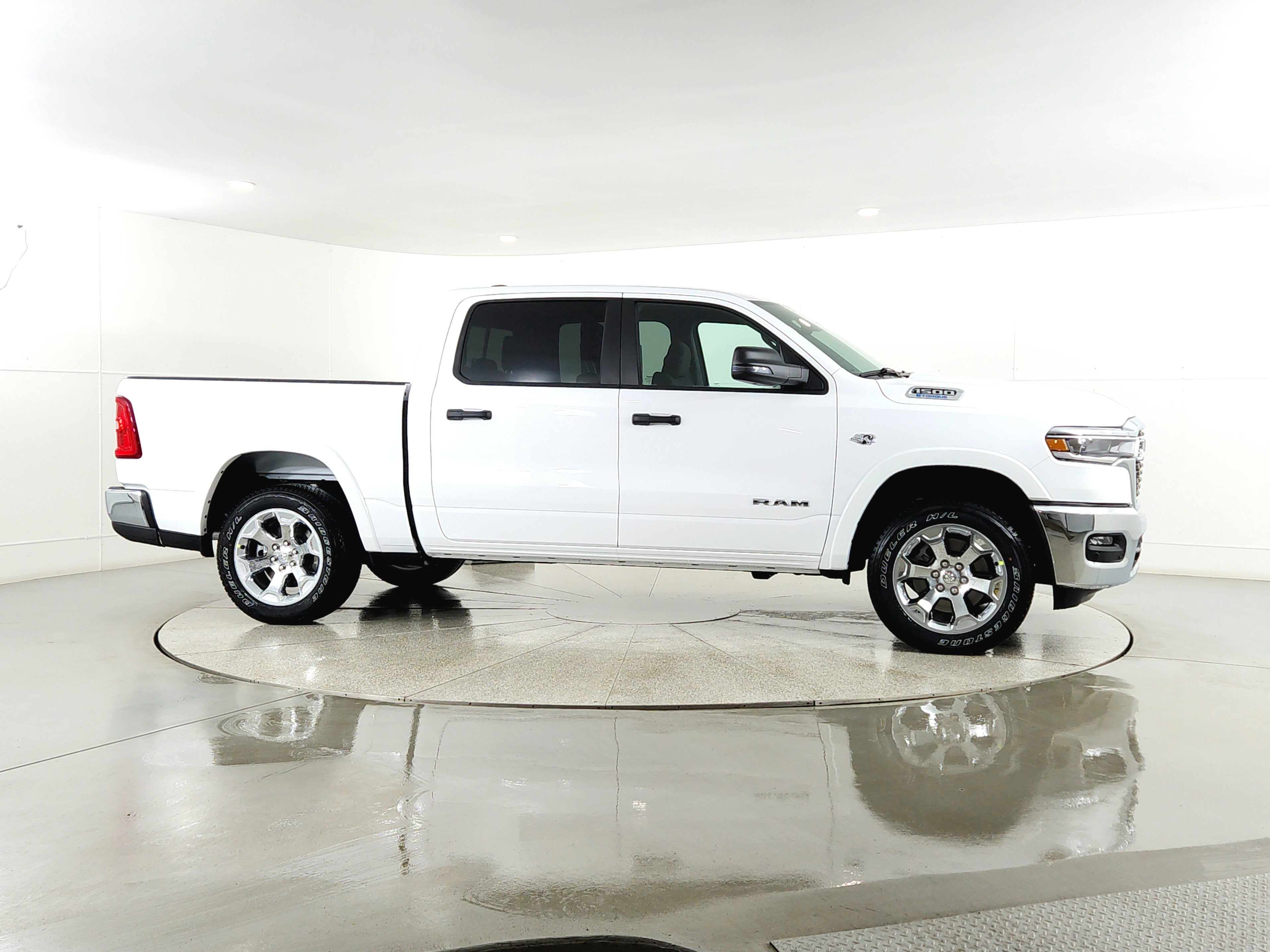 2026 RAM Ram 1500 RAM 1500 BIGHORN/LONESTAR CREW 4X4 (144.5 IN WB 5 FT 7 IN BOX)