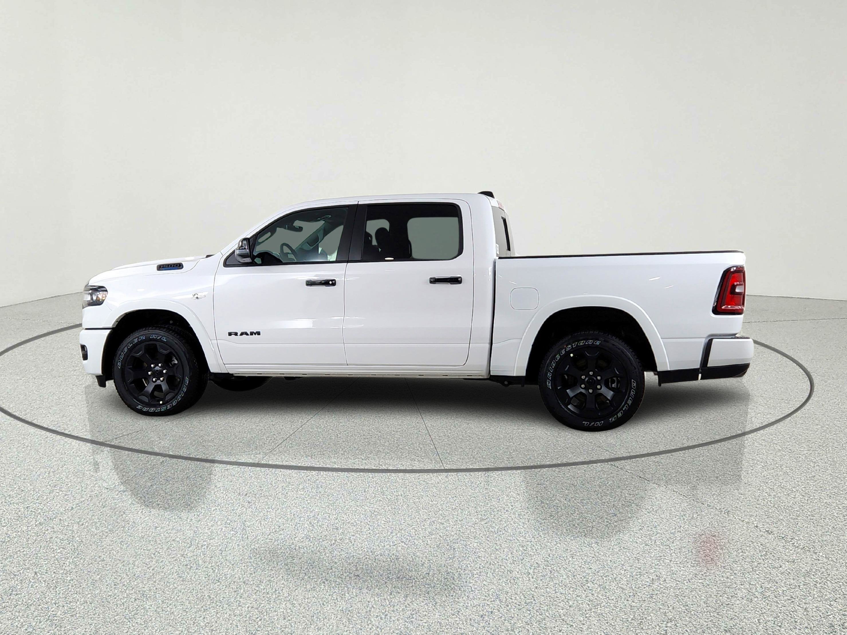 2026 RAM Ram 1500 RAM 1500 BIGHORN/LONESTAR CREW 4X4 (144.5 IN WB 5 FT 7 IN BOX)