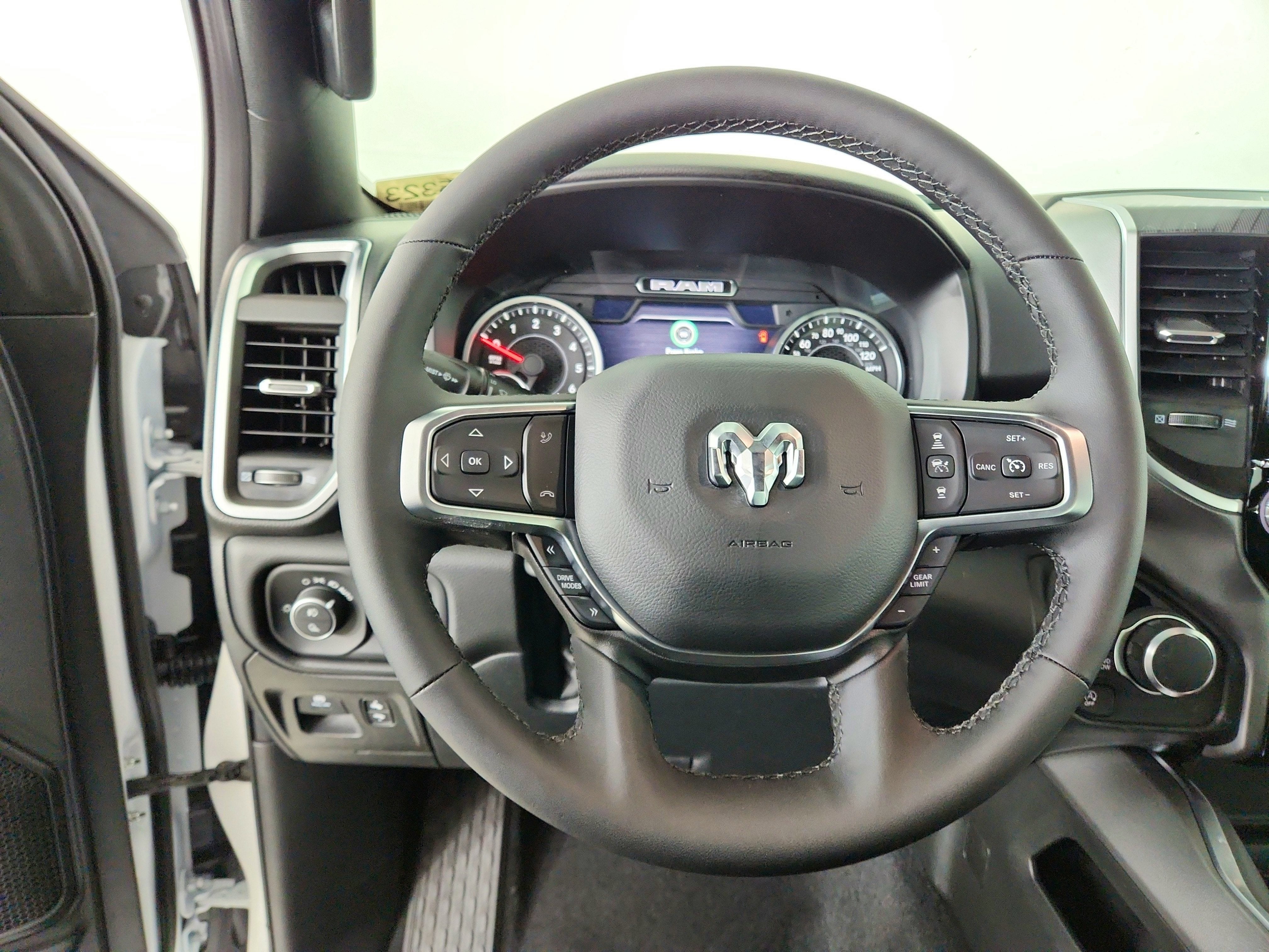 2026 RAM Ram 1500 RAM 1500 BIGHORN/LONESTAR CREW 4X4 (144.5 IN WB 5 FT 7 IN BOX)