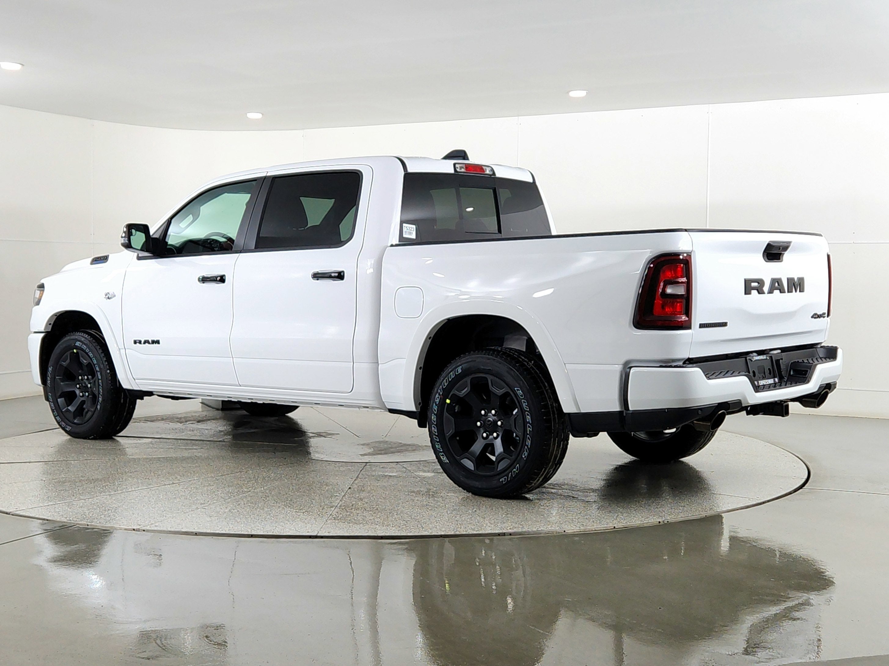 2026 RAM Ram 1500 RAM 1500 BIGHORN/LONESTAR CREW 4X4 (144.5 IN WB 5 FT 7 IN BOX)