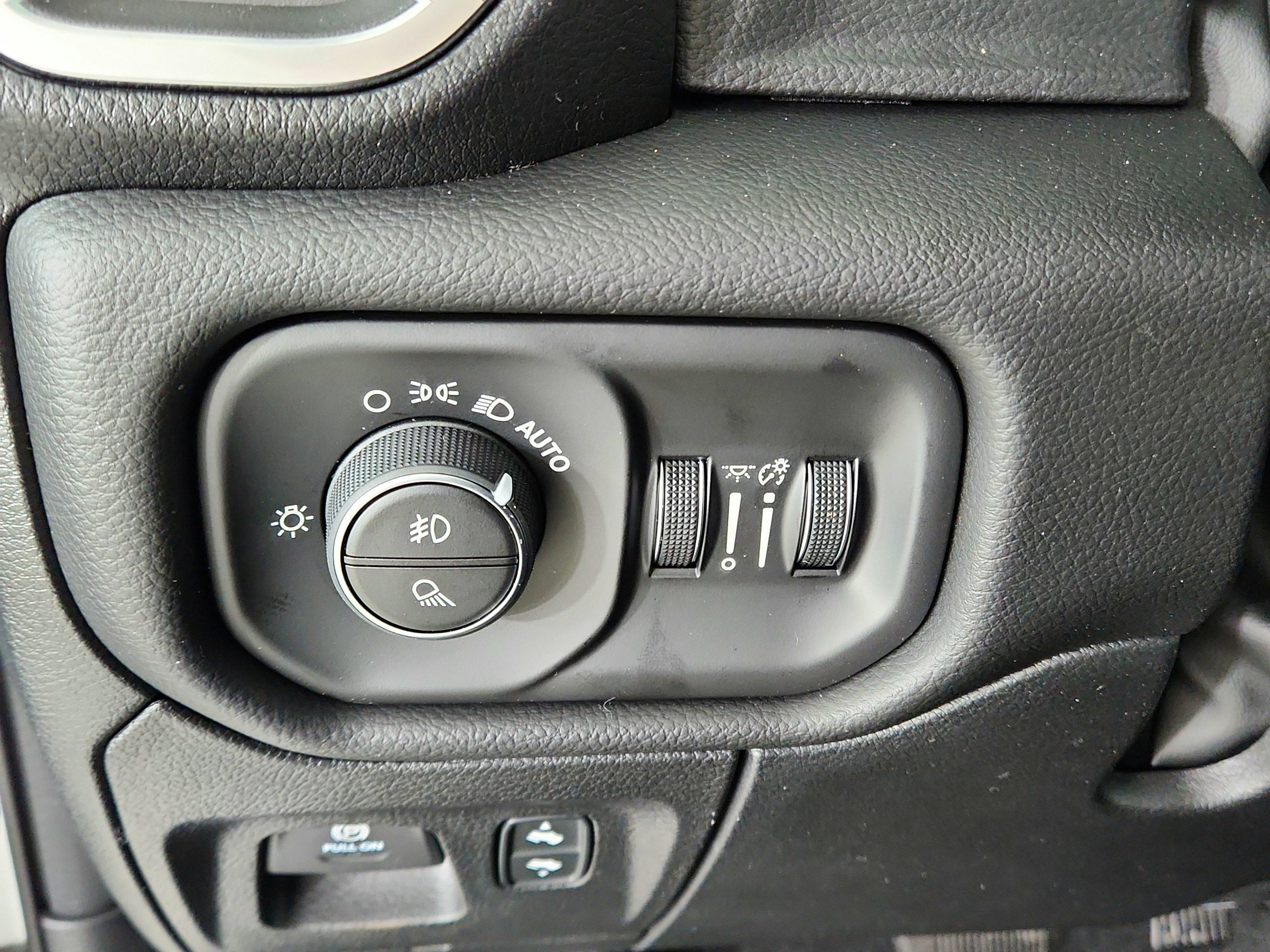 2026 RAM Ram 1500 RAM 1500 BIGHORN/LONESTAR CREW 4X4 (144.5 IN WB 5 FT 7 IN BOX)