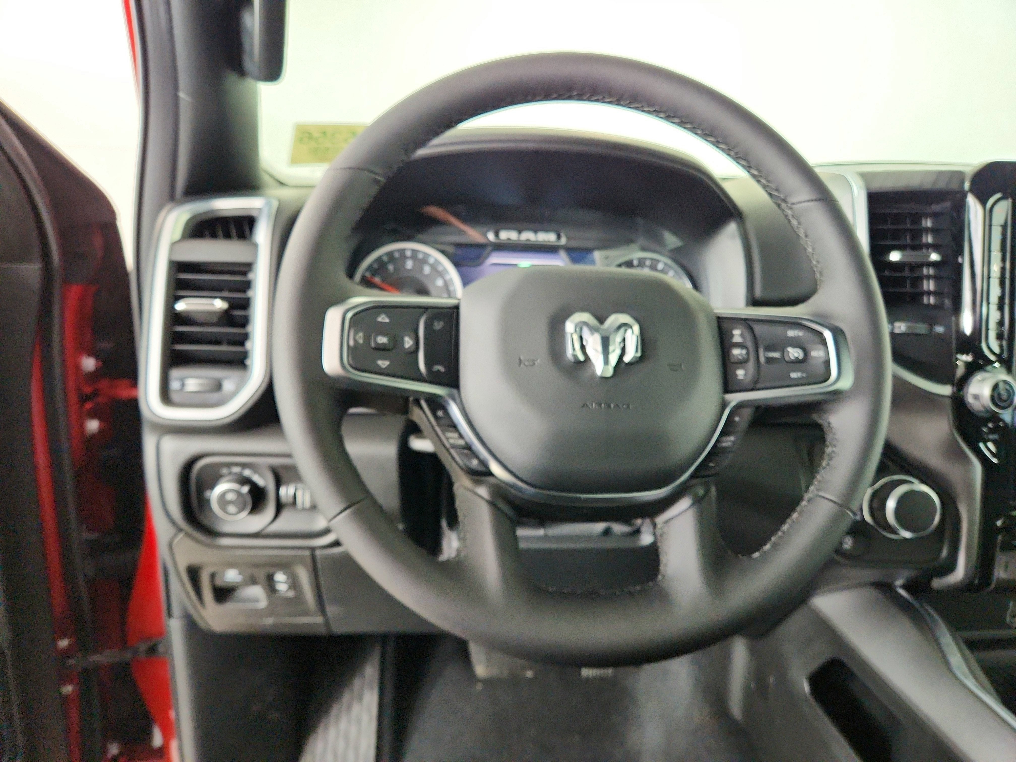 2026 RAM Ram 1500 RAM 1500 BIGHORN/LONESTAR CREW 4X4 (144.5 IN WB 5 FT 7 IN BOX)