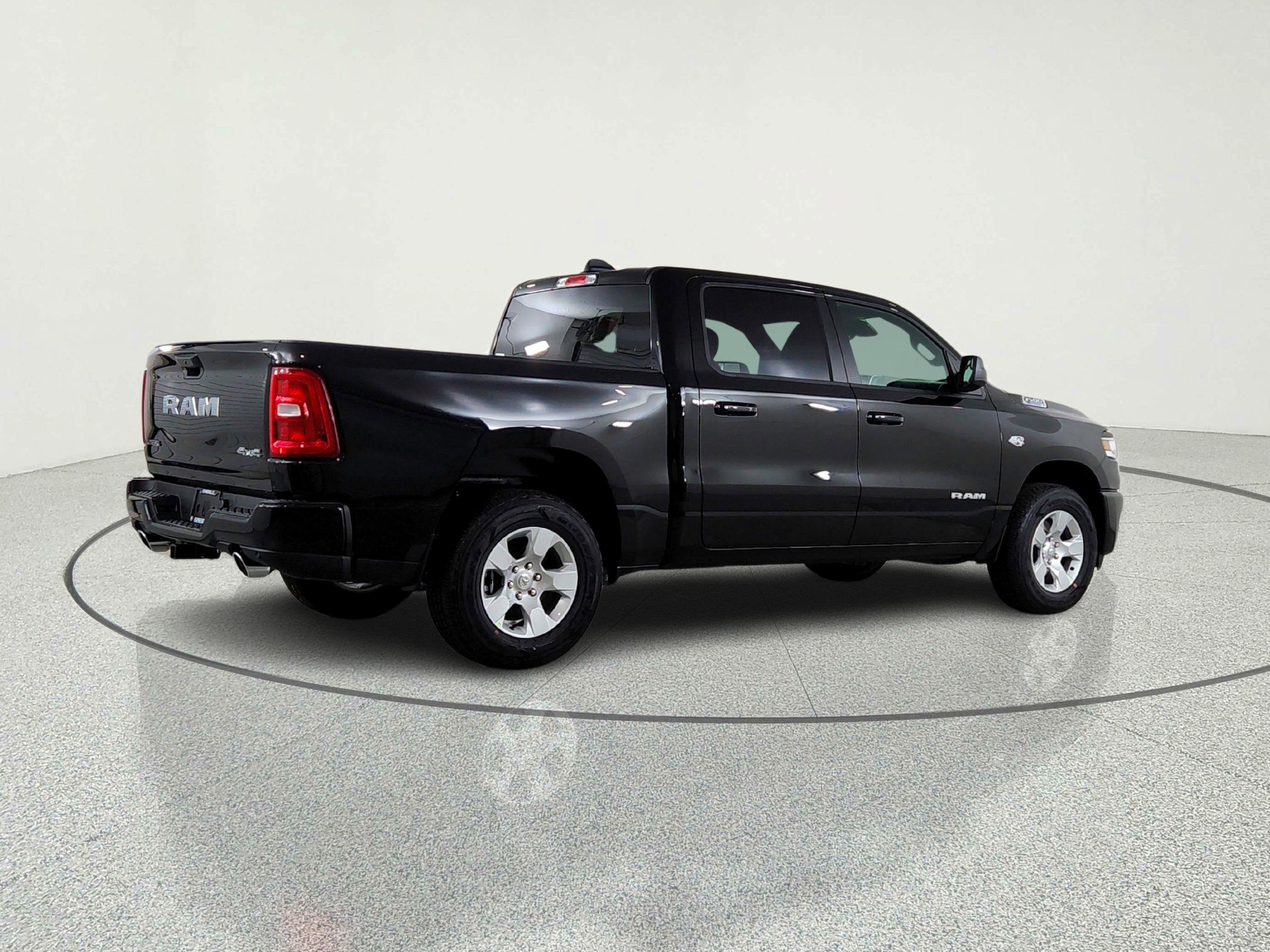 2026 RAM Ram 1500 RAM 1500 BIGHORN/LONESTAR CREW 4X4 (144.5 IN WB 5 FT 7 IN BOX)