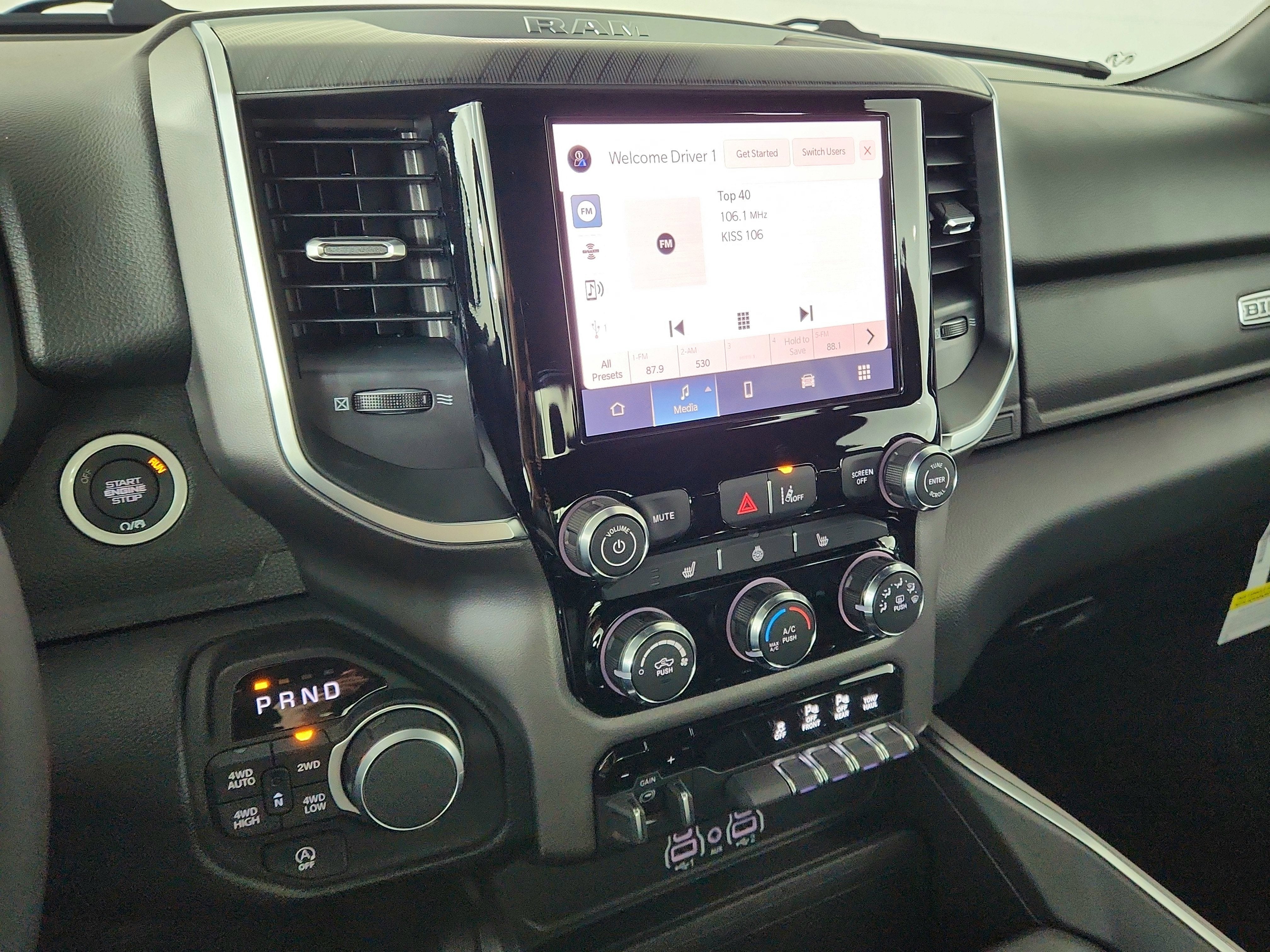 2026 RAM Ram 1500 RAM 1500 BIGHORN/LONESTAR CREW 4X4 (144.5 IN WB 5 FT 7 IN BOX)