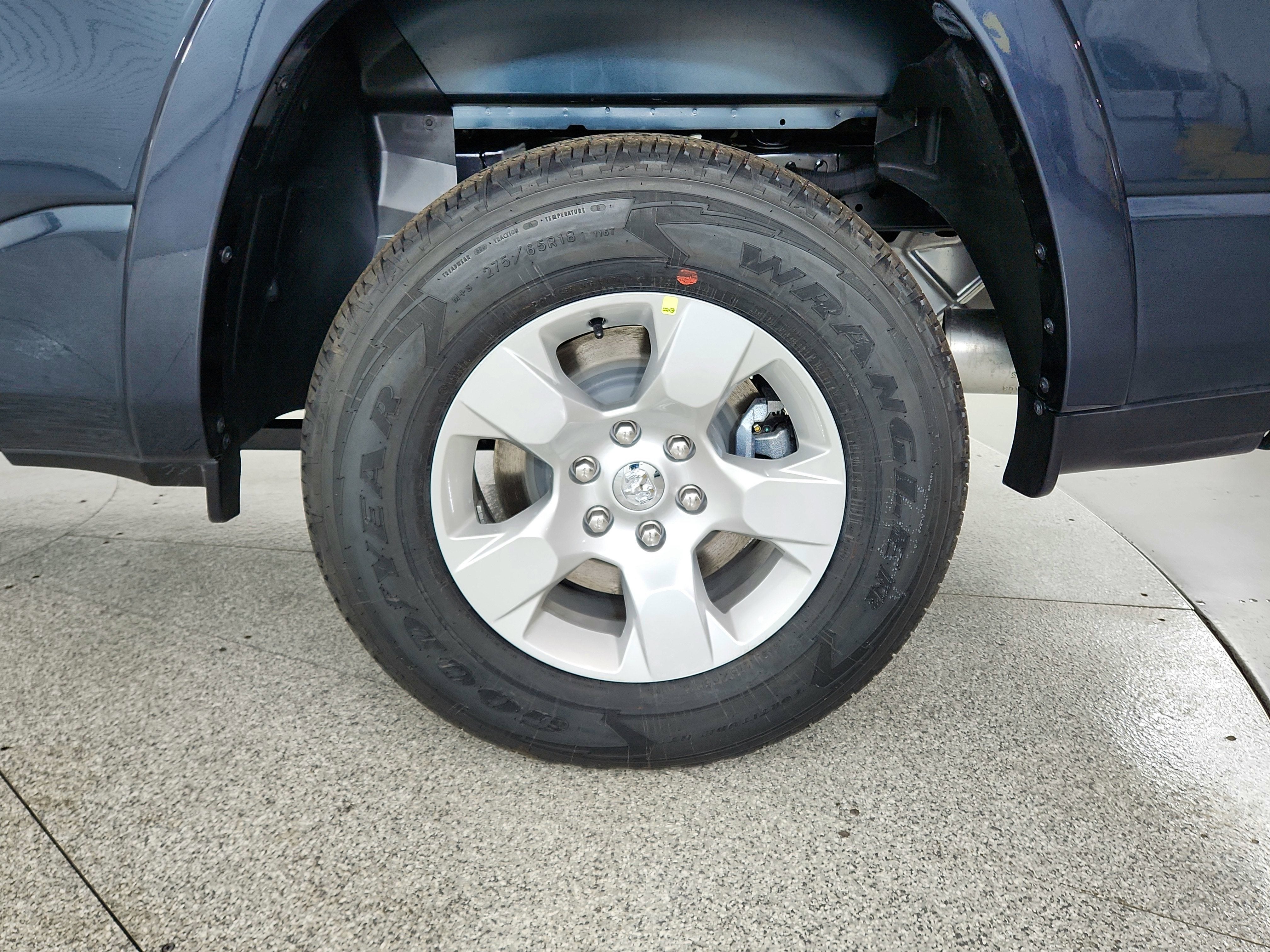 2026 RAM Ram 1500 RAM 1500 BIGHORN/LONESTAR CREW 4X4 (144.5 IN WB 5 FT 7 IN BOX)