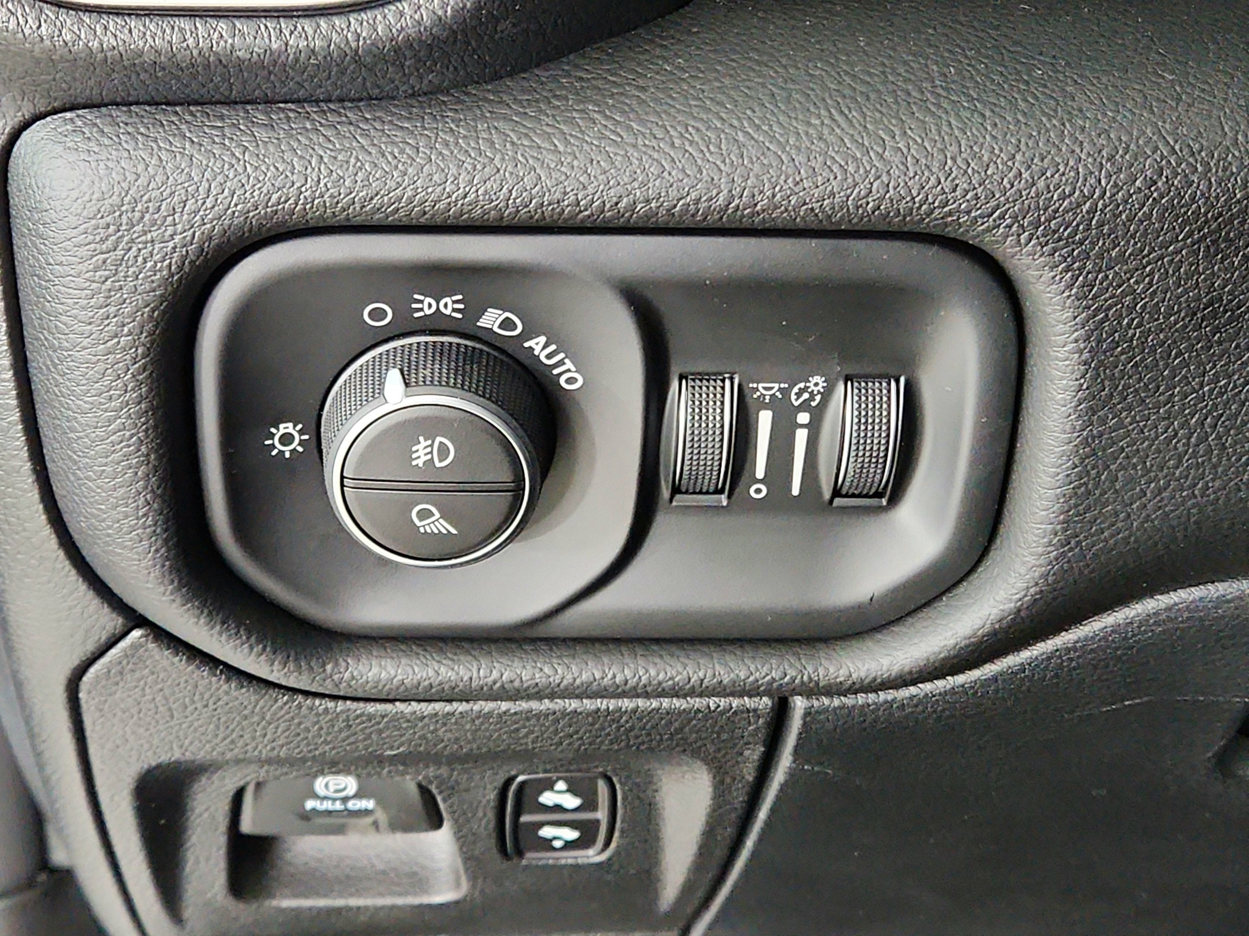 2026 RAM Ram 1500 RAM 1500 BIGHORN/LONESTAR CREW 4X4 (144.5 IN WB 5 FT 7 IN BOX)