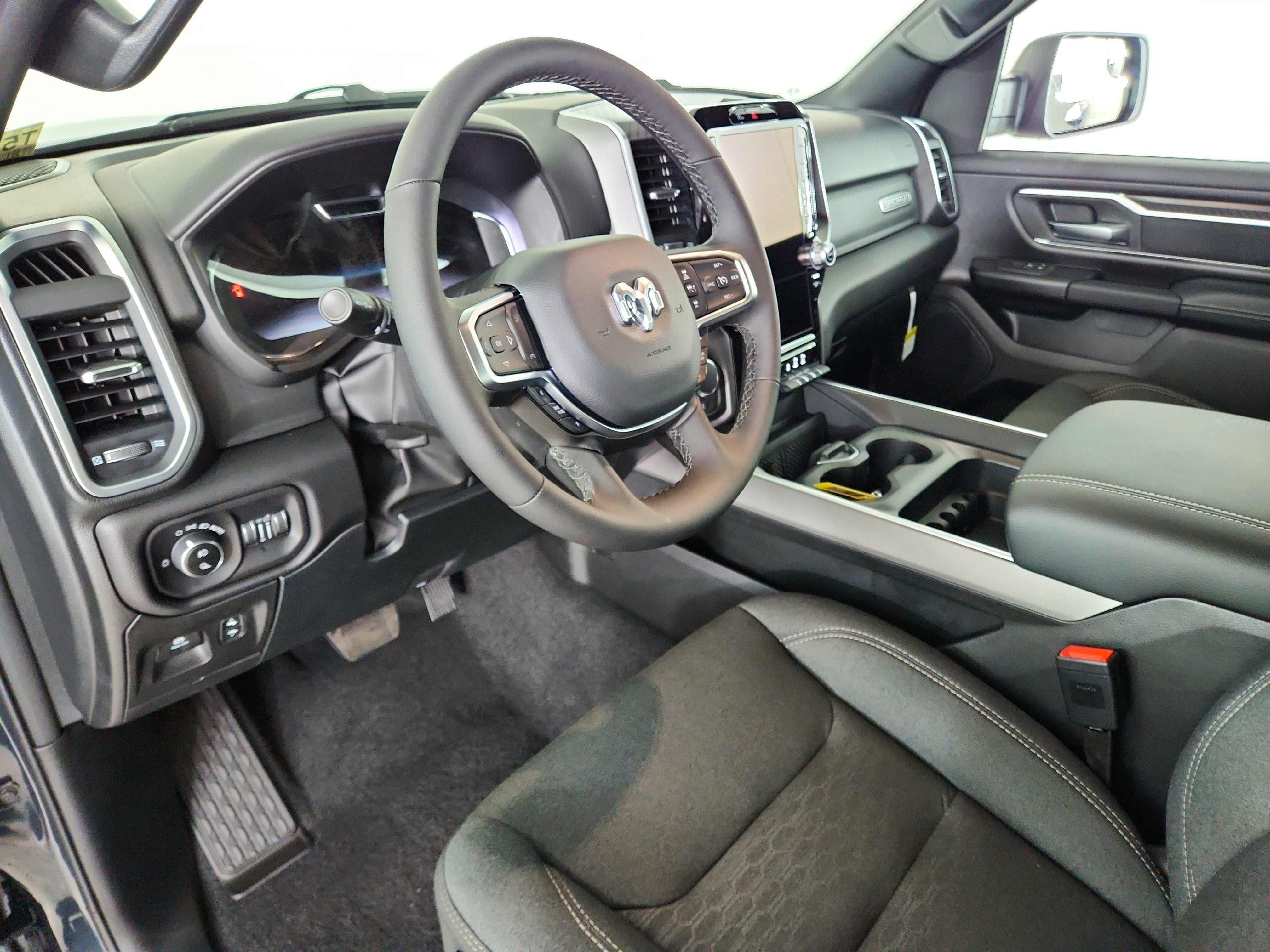 2026 RAM Ram 1500 RAM 1500 BIGHORN/LONESTAR CREW 4X4 (144.5 IN WB 5 FT 7 IN BOX)