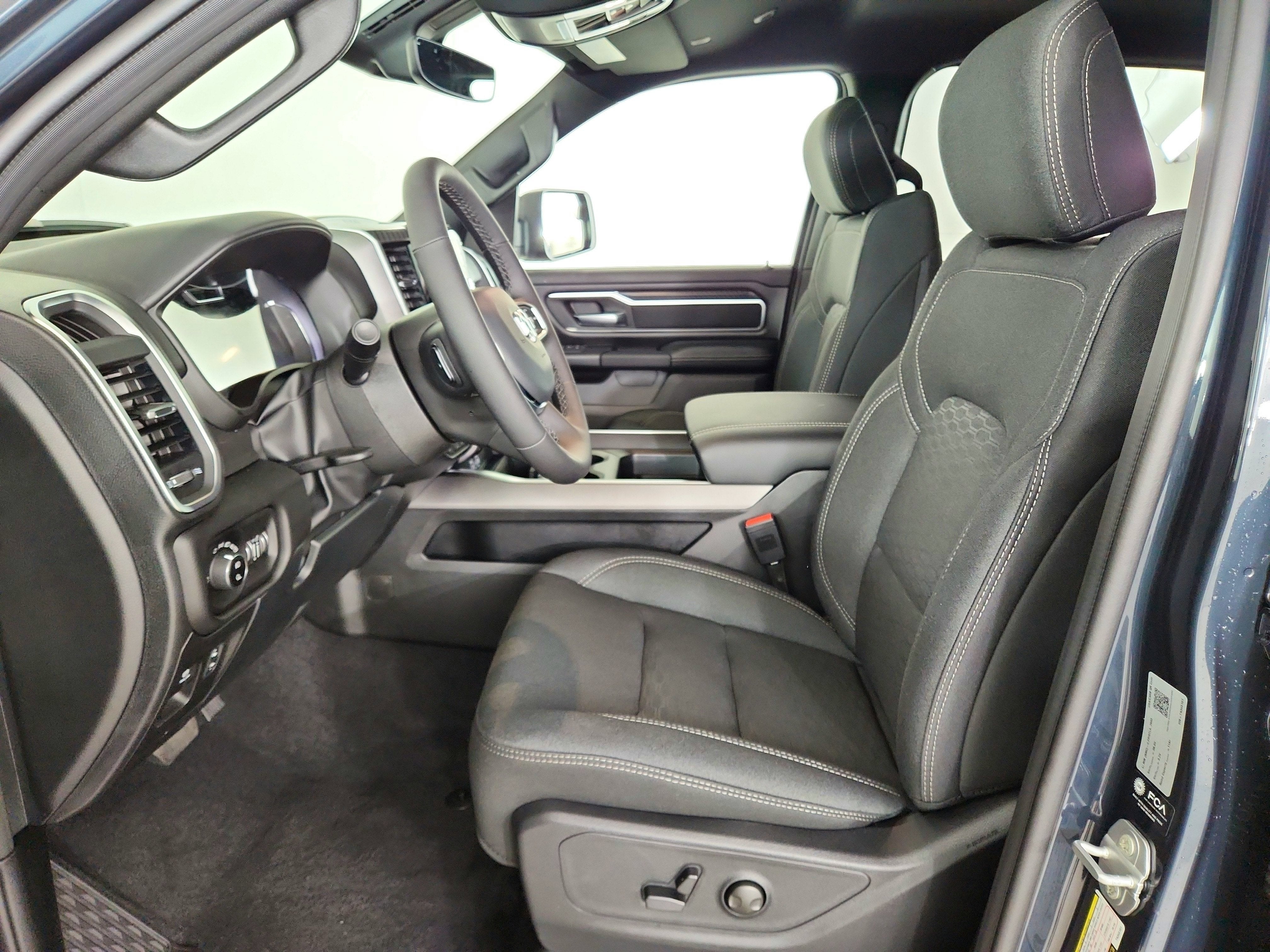 2026 RAM Ram 1500 RAM 1500 BIGHORN/LONESTAR CREW 4X4 (144.5 IN WB 5 FT 7 IN BOX)