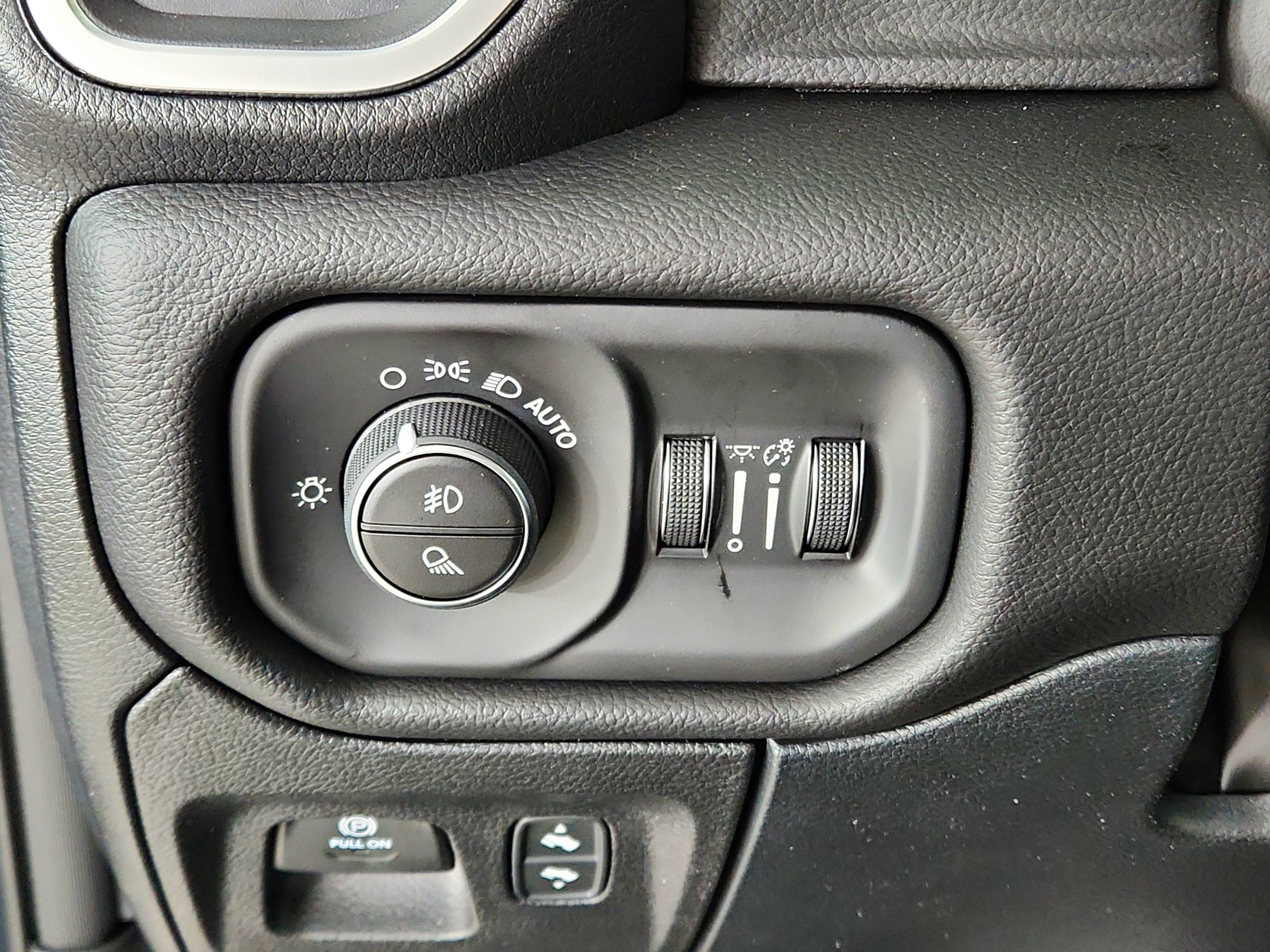 2026 RAM Ram 1500 RAM 1500 BIGHORN/LONESTAR CREW 4X4 (144.5 IN WB 5 FT 7 IN BOX)