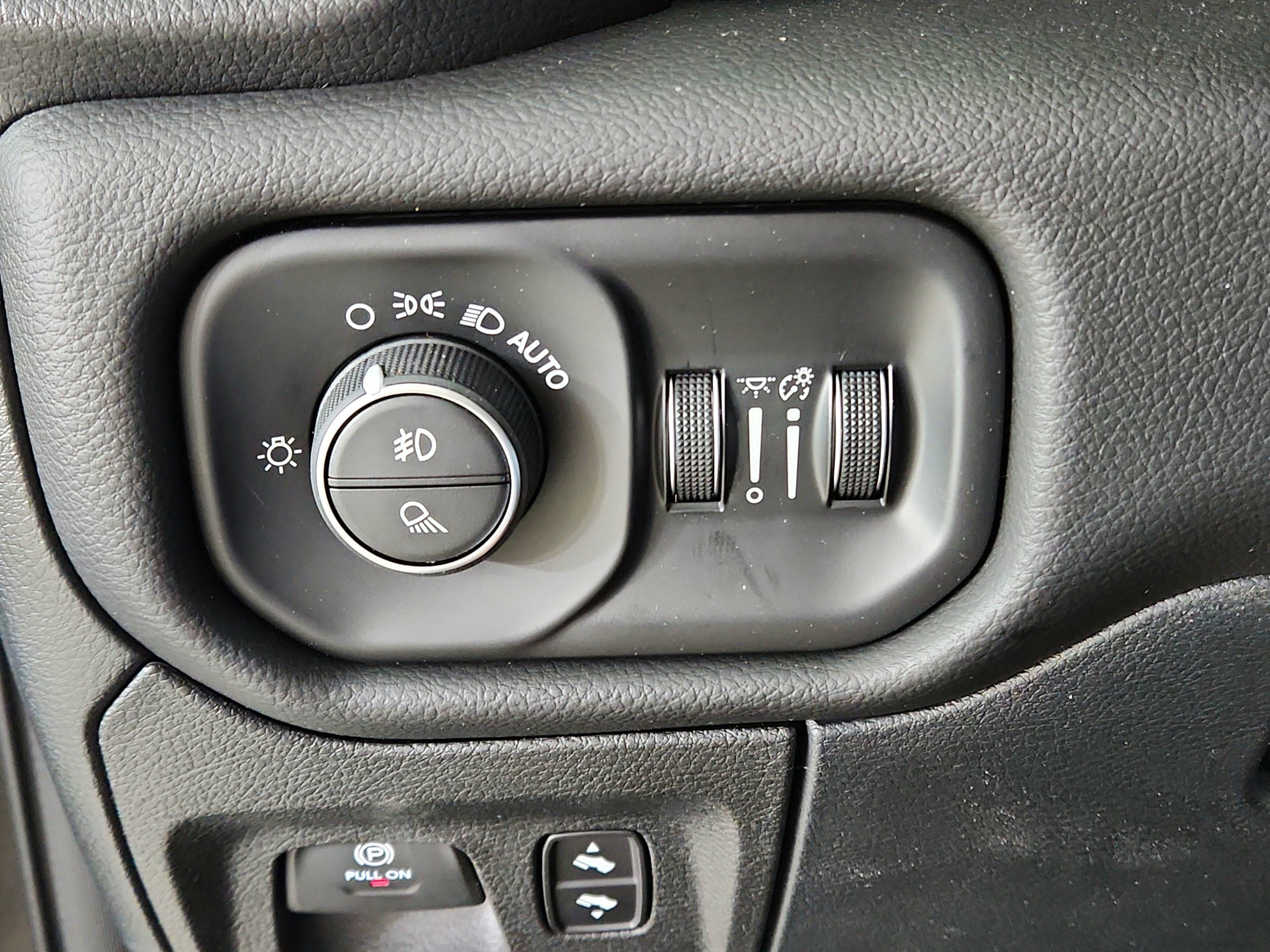 2026 RAM Ram 1500 RAM 1500 BIGHORN/LONESTAR CREW 4X4 (144.5 IN WB 5 FT 7 IN BOX)