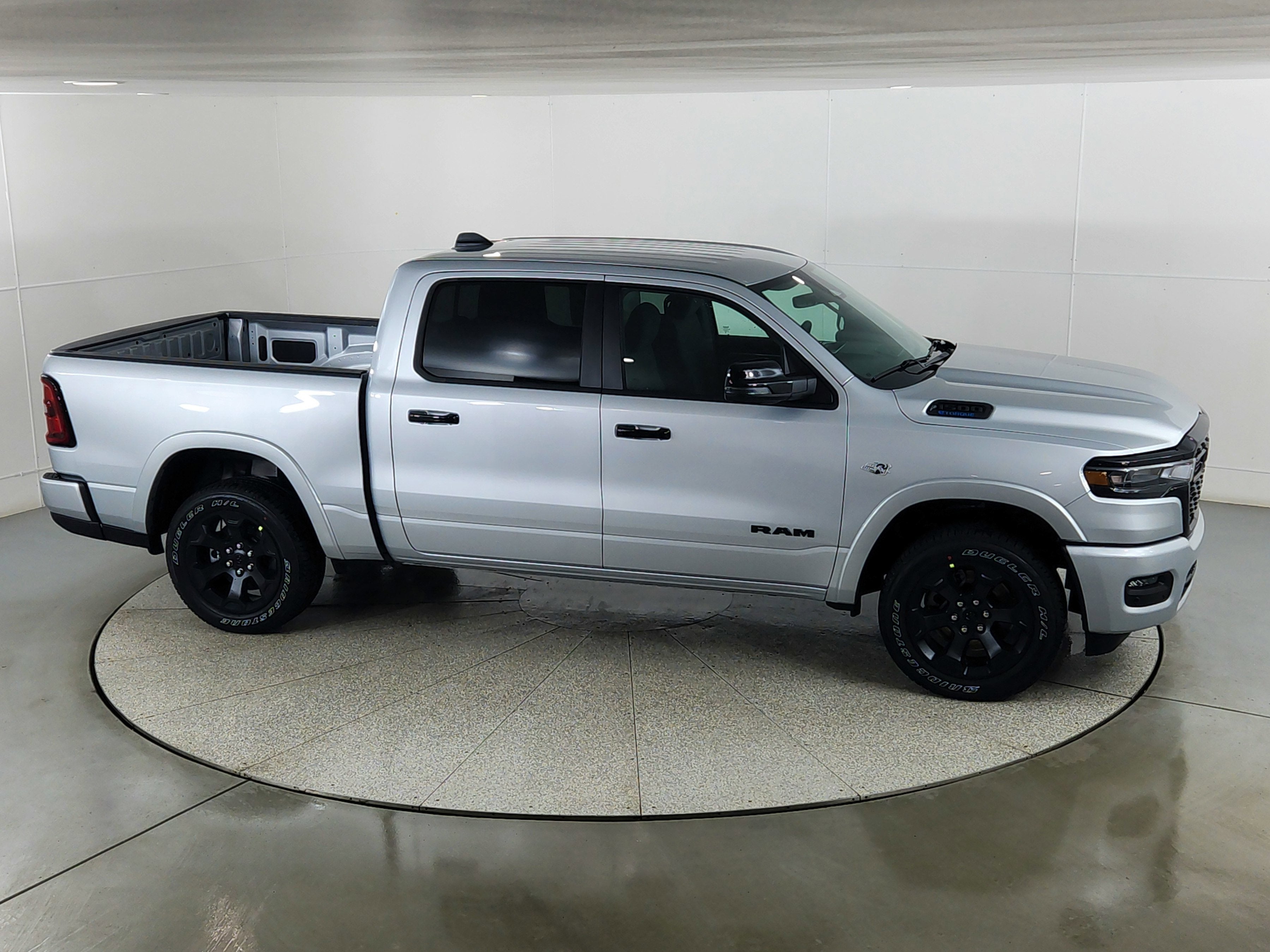 2026 RAM Ram 1500 RAM 1500 BIGHORN/LONESTAR CREW 4X4 (144.5 IN WB 5 FT 7 IN BOX)