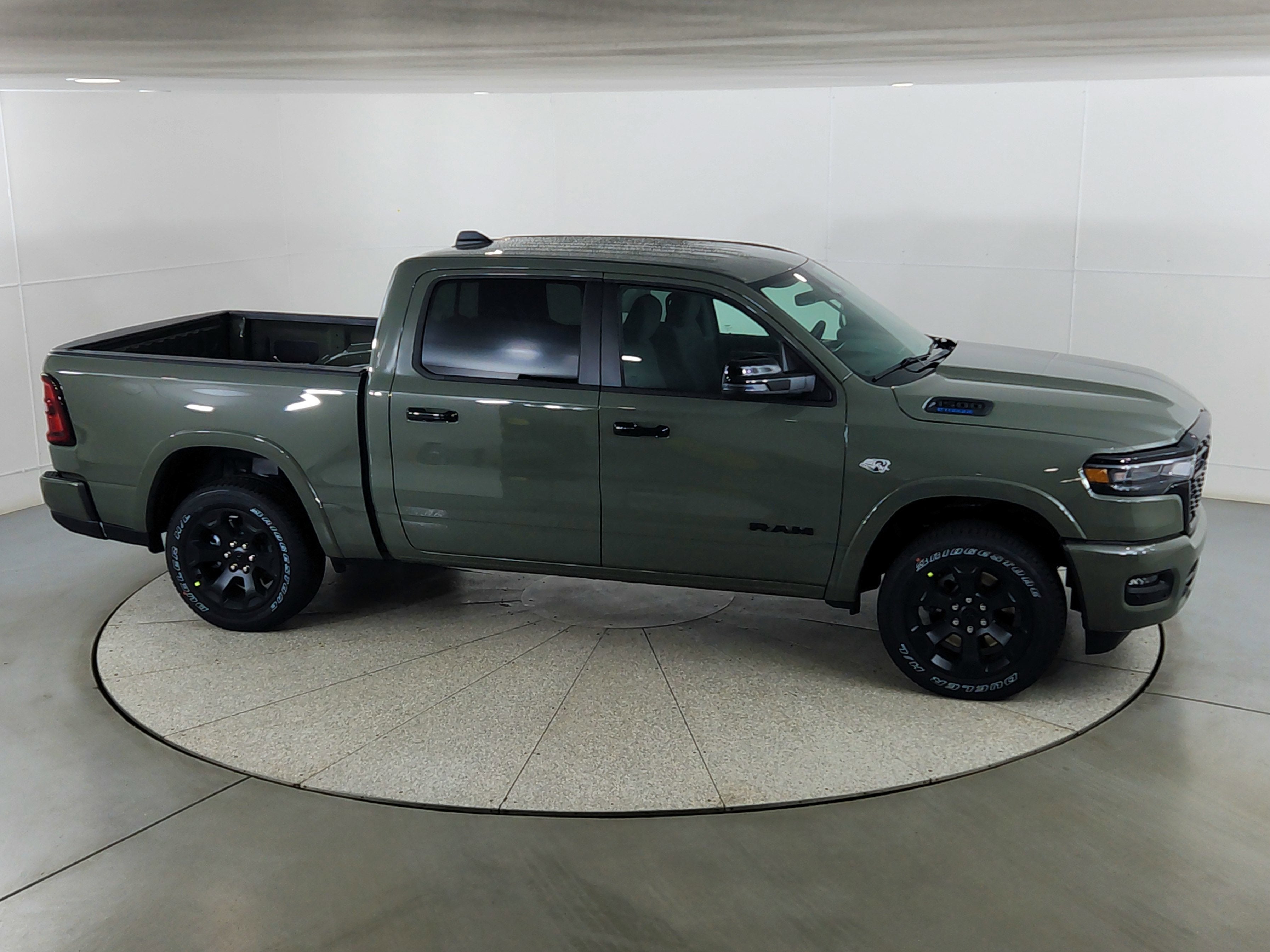 2026 RAM Ram 1500 RAM 1500 BIGHORN/LONESTAR CREW 4X4 (144.5 IN WB 5 FT 7 IN BOX)