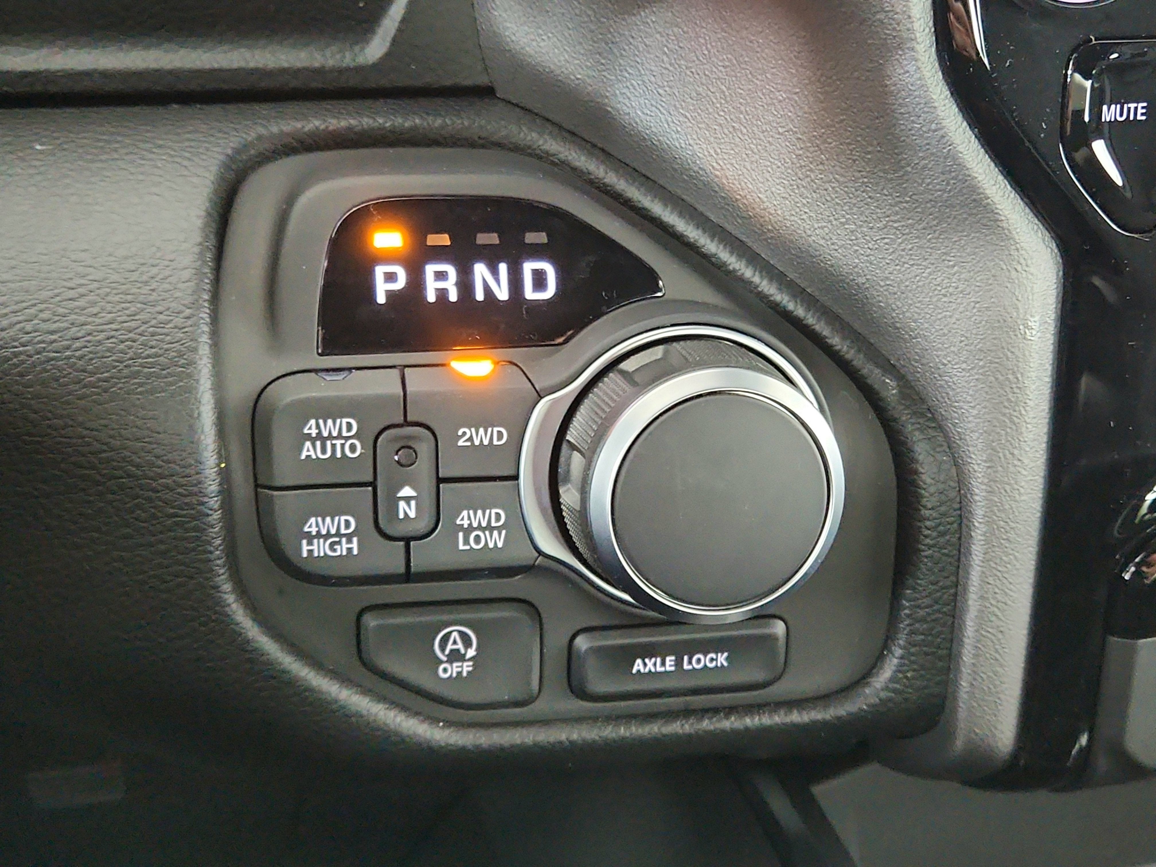 2026 RAM Ram 1500 RAM 1500 BIGHORN/LONESTAR CREW 4X4 (144.5 IN WB 5 FT 7 IN BOX)