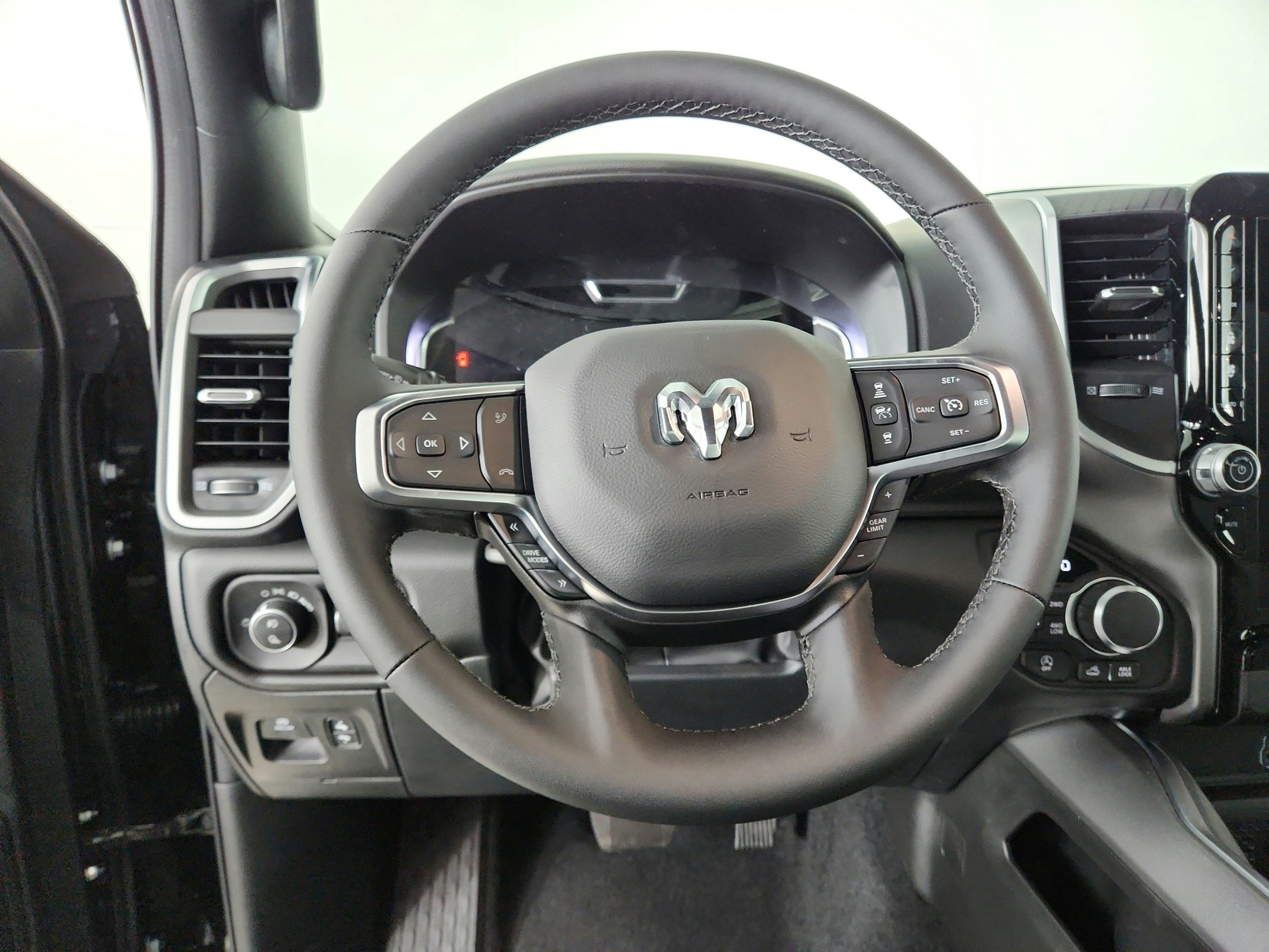 2026 RAM Ram 1500 RAM 1500 BIGHORN/LONESTAR CREW 4X4 (144.5 IN WB 5 FT 7 IN BOX)