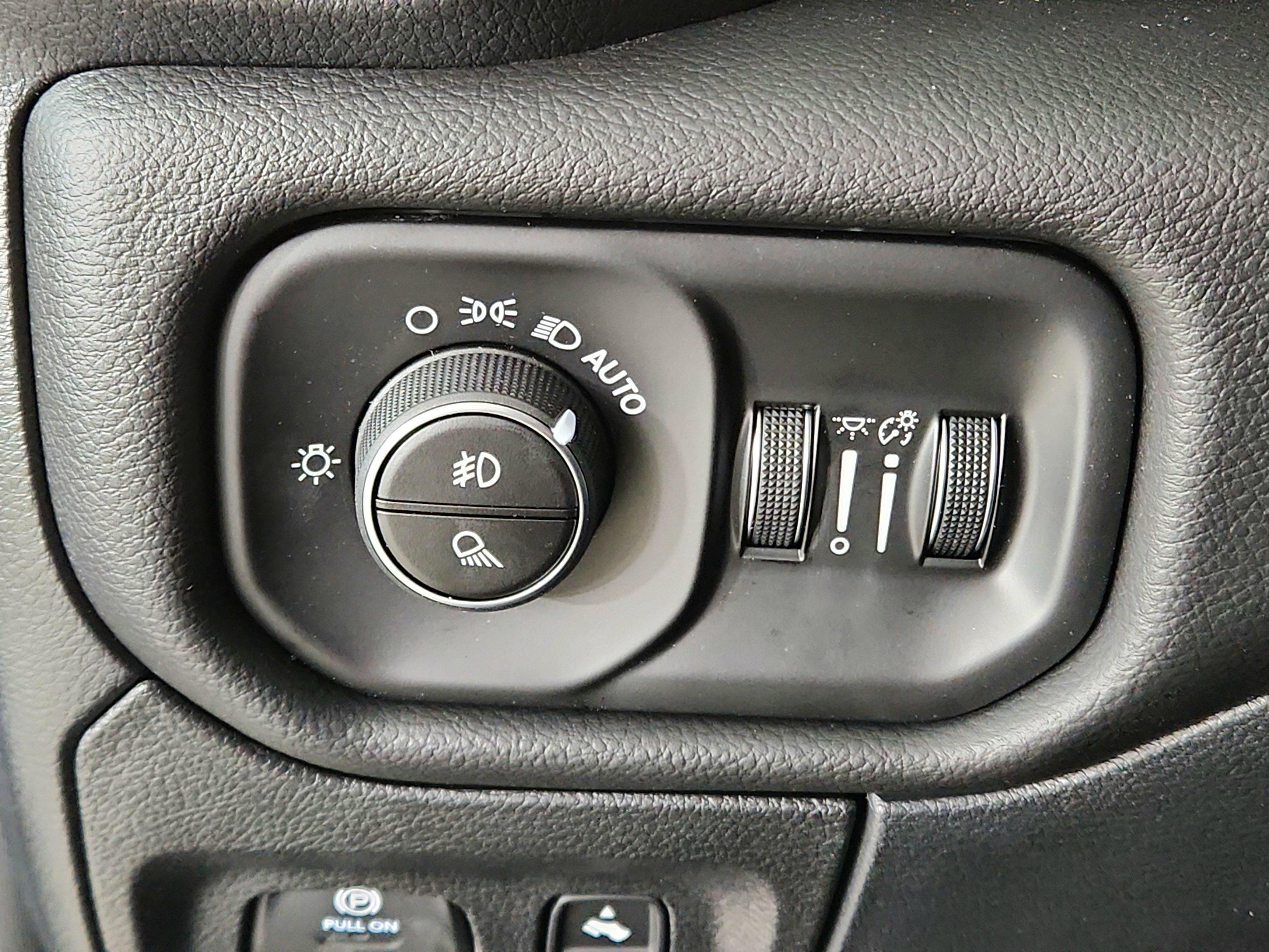 2026 RAM Ram 1500 RAM 1500 BIGHORN/LONESTAR CREW 4X4 (144.5 IN WB 5 FT 7 IN BOX)