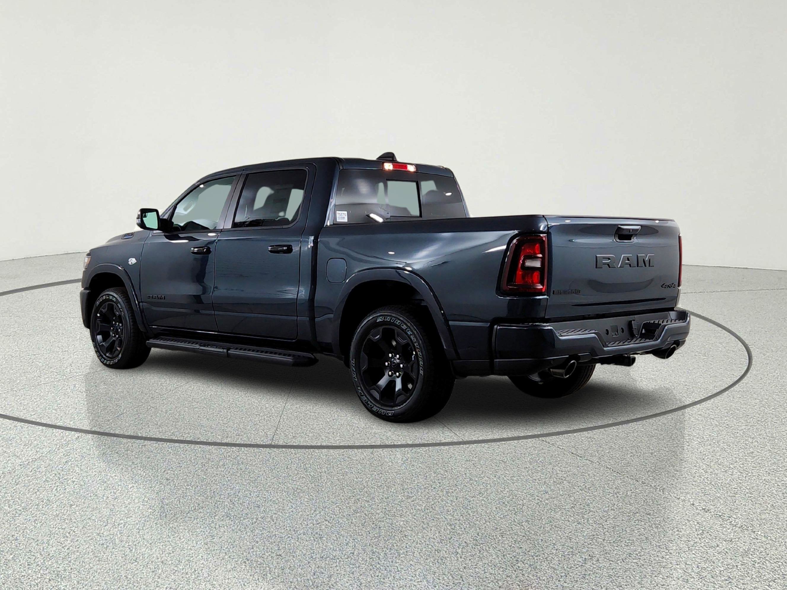 2026 RAM Ram 1500 RAM 1500 BIGHORN/LONESTAR CREW 4X4 (144.5 IN WB 5 FT 7 IN BOX)