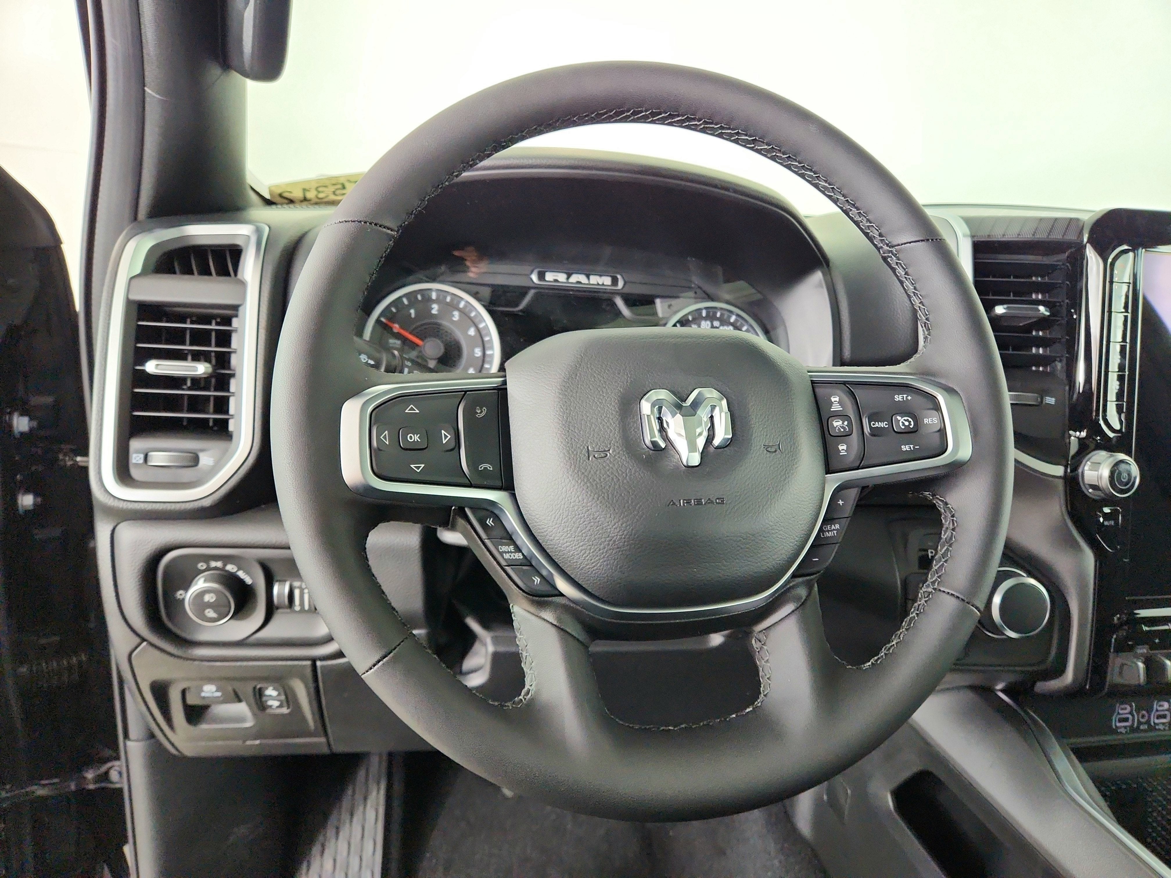 2026 RAM Ram 1500 RAM 1500 BIGHORN/LONESTAR CREW 4X4 (144.5 IN WB 5 FT 7 IN BOX)