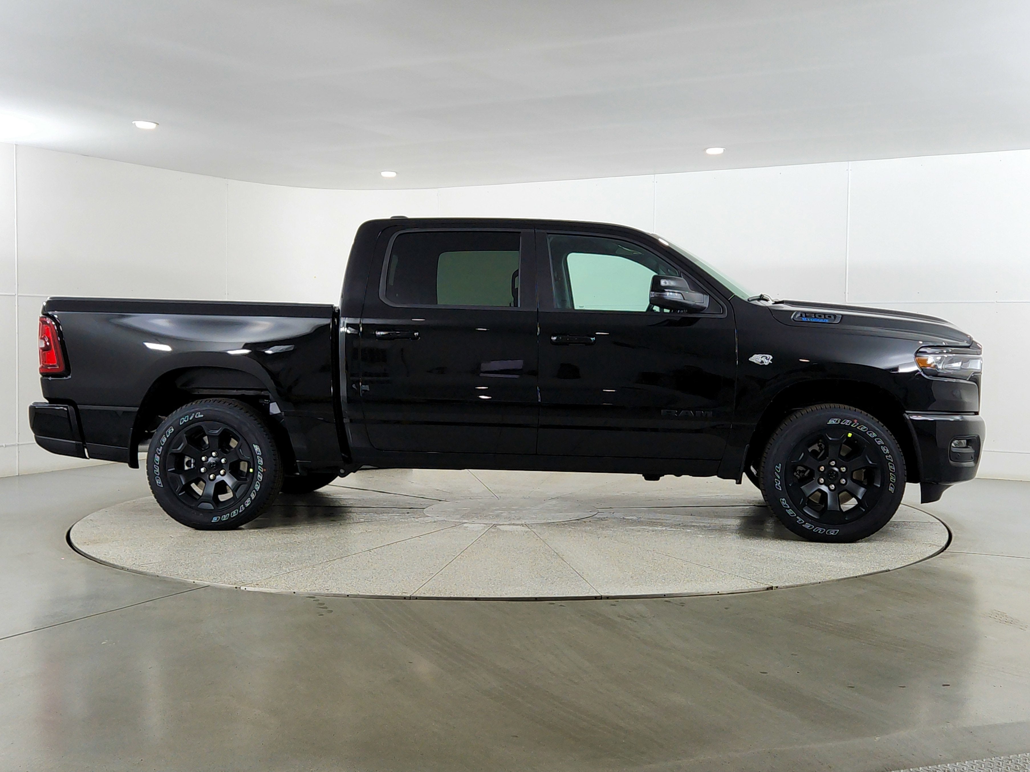 2026 RAM Ram 1500 RAM 1500 BIGHORN/LONESTAR CREW 4X4 (144.5 IN WB 5 FT 7 IN BOX)