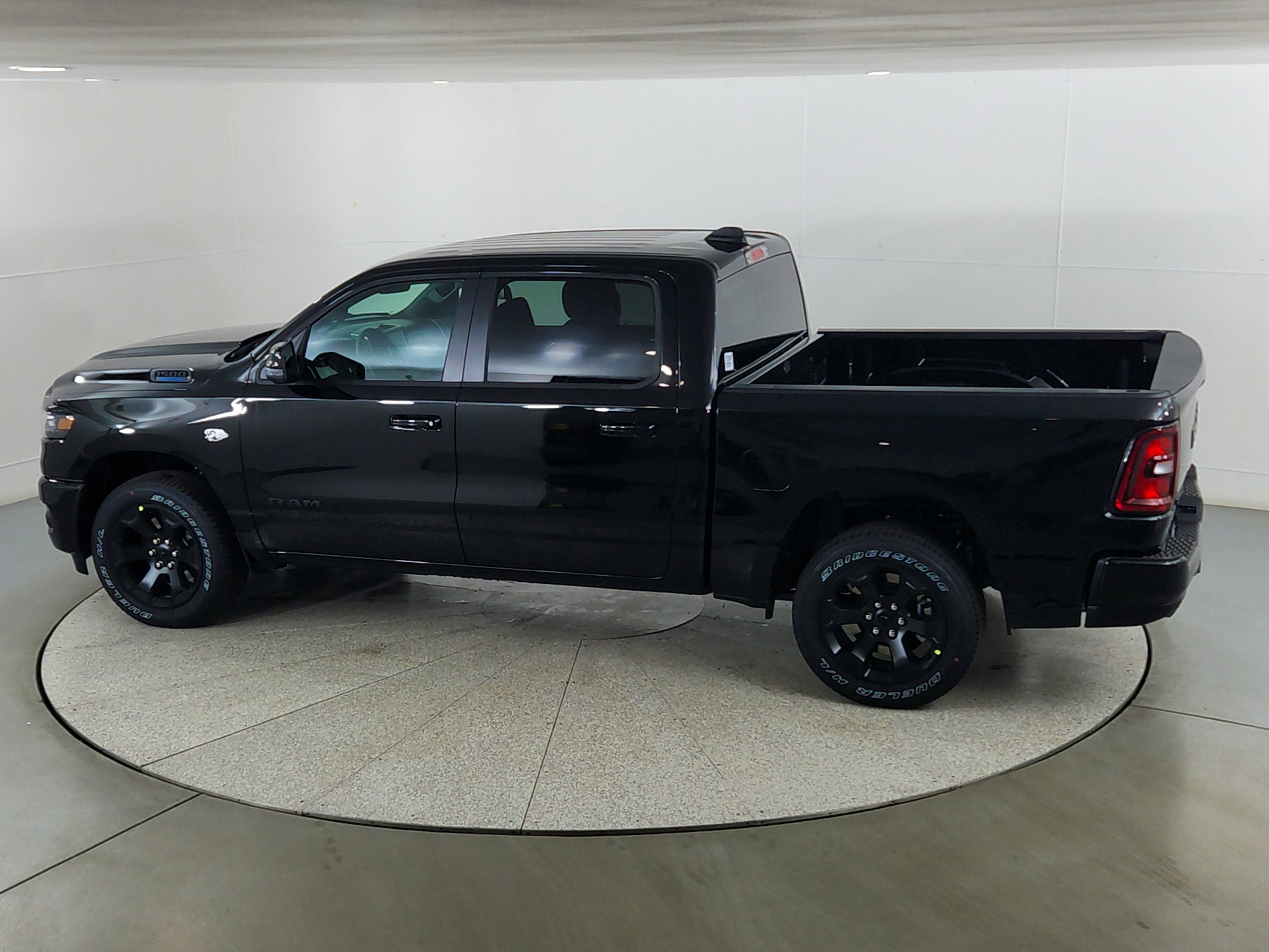 2026 RAM Ram 1500 RAM 1500 BIGHORN/LONESTAR CREW 4X4 (144.5 IN WB 5 FT 7 IN BOX)