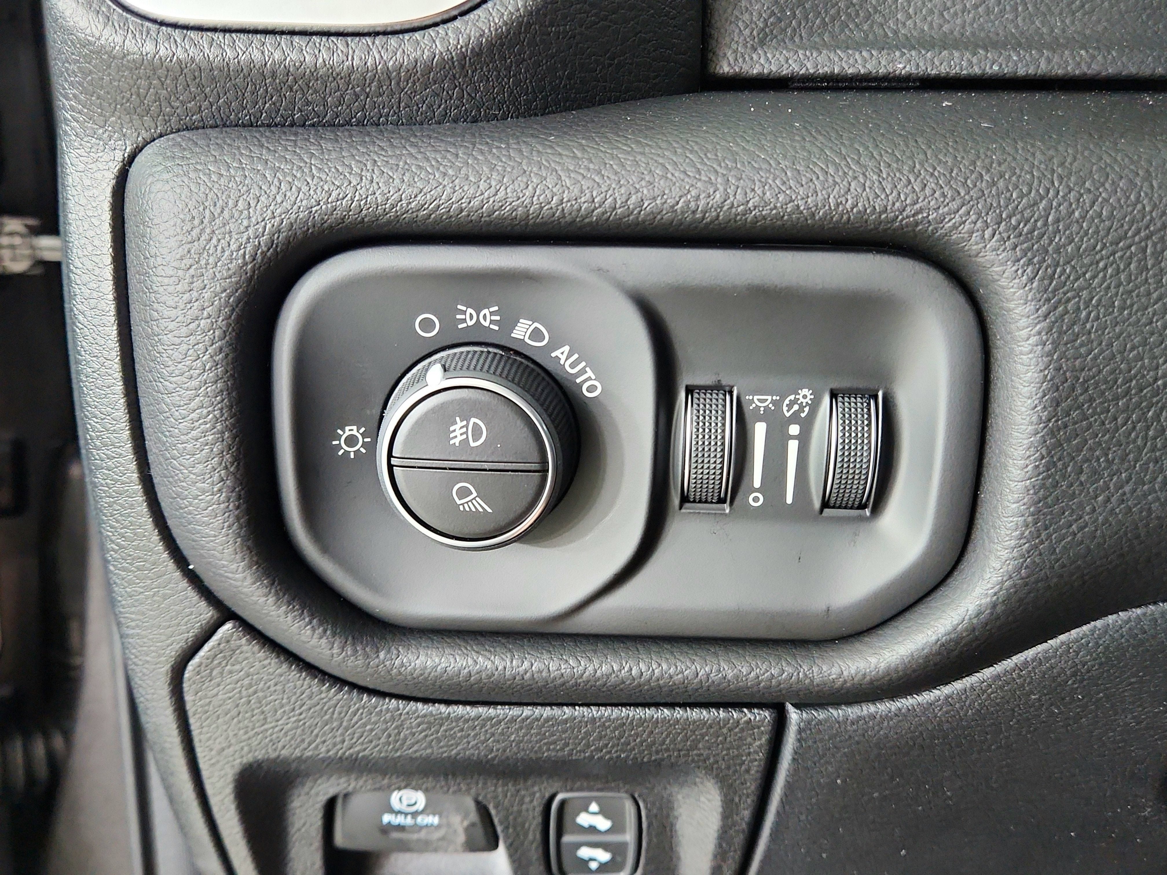 2026 RAM Ram 1500 RAM 1500 BIGHORN/LONESTAR CREW 4X4 (144.5 IN WB 5 FT 7 IN BOX)