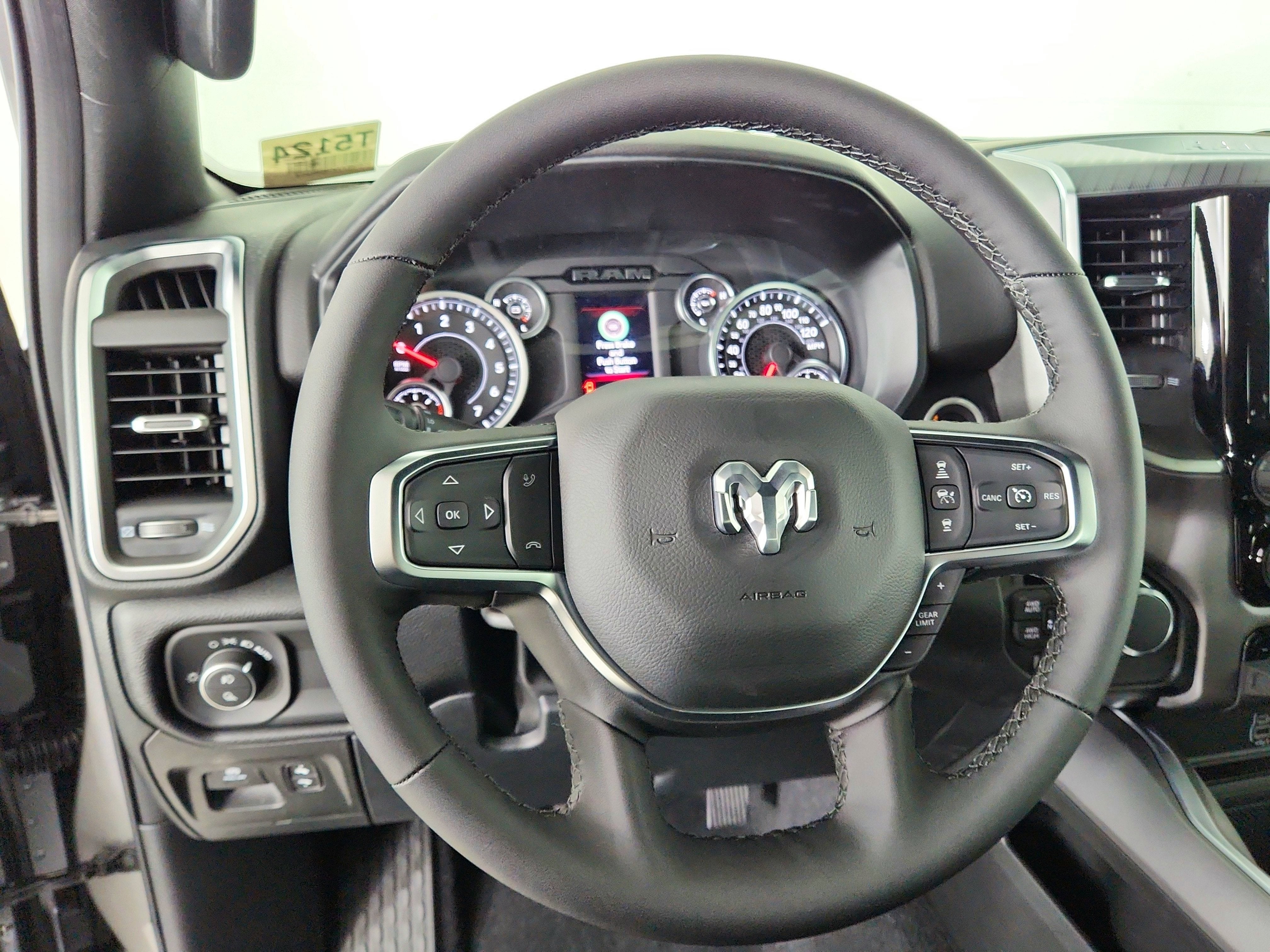 2026 RAM Ram 1500 RAM 1500 BIGHORN/LONESTAR CREW 4X4 (144.5 IN WB 5 FT 7 IN BOX)