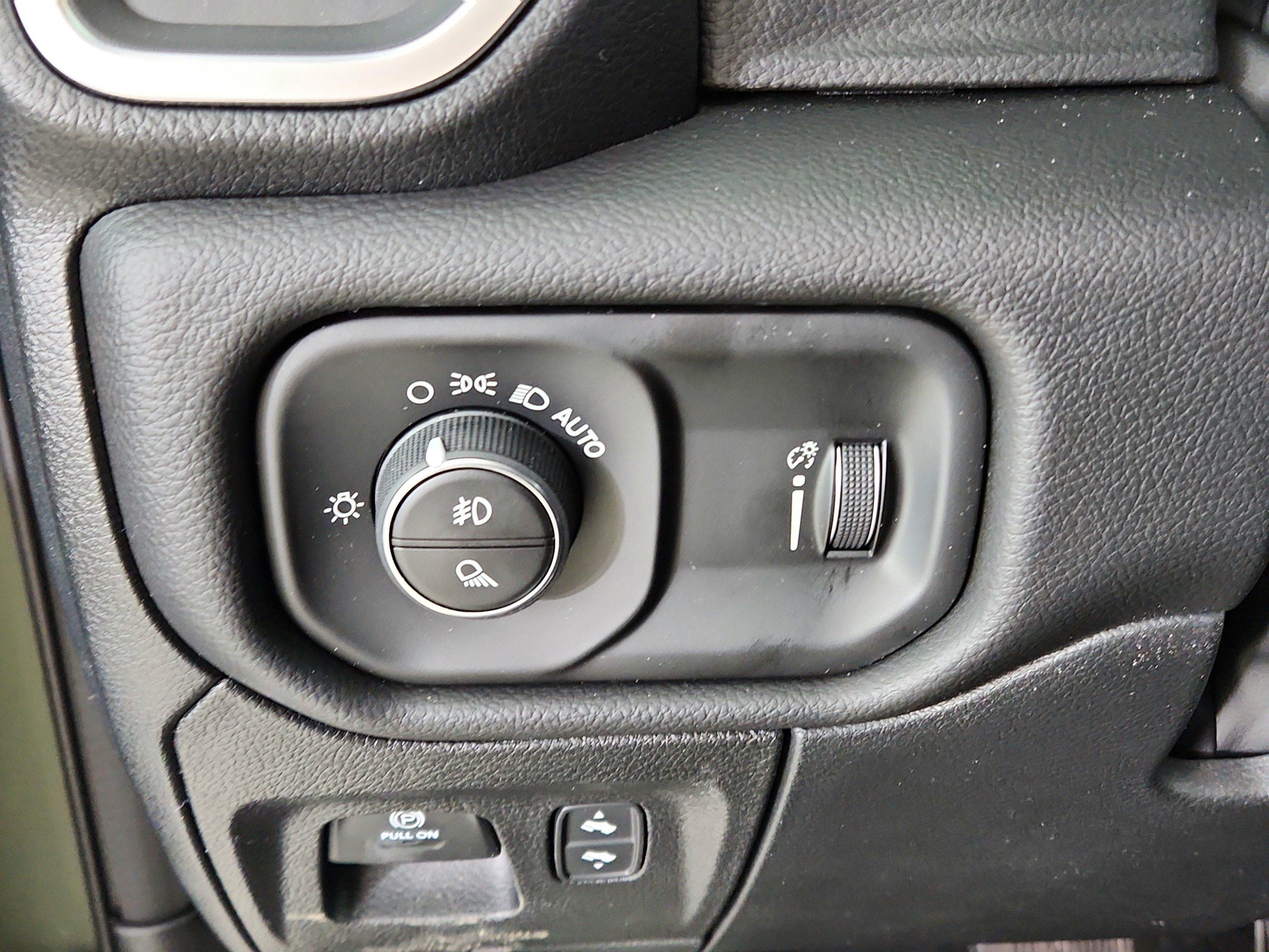 2026 RAM Ram 1500 RAM 1500 BIGHORN/LONESTAR CREW 4X4 (144.5 IN WB 5 FT 7 IN BOX)