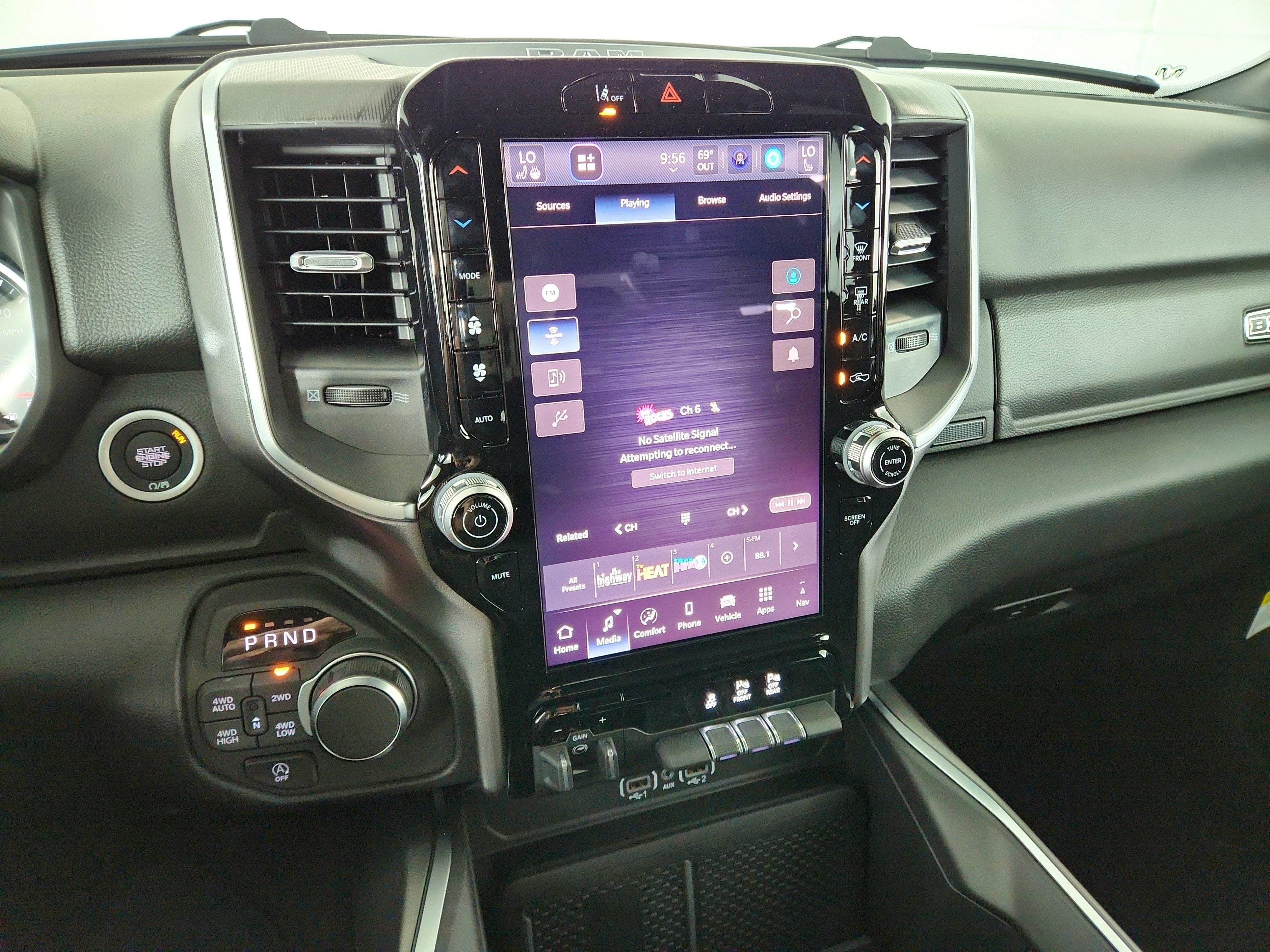 2026 RAM Ram 1500 RAM 1500 BIGHORN/LONESTAR CREW 4X4 (144.5 IN WB 5 FT 7 IN BOX)