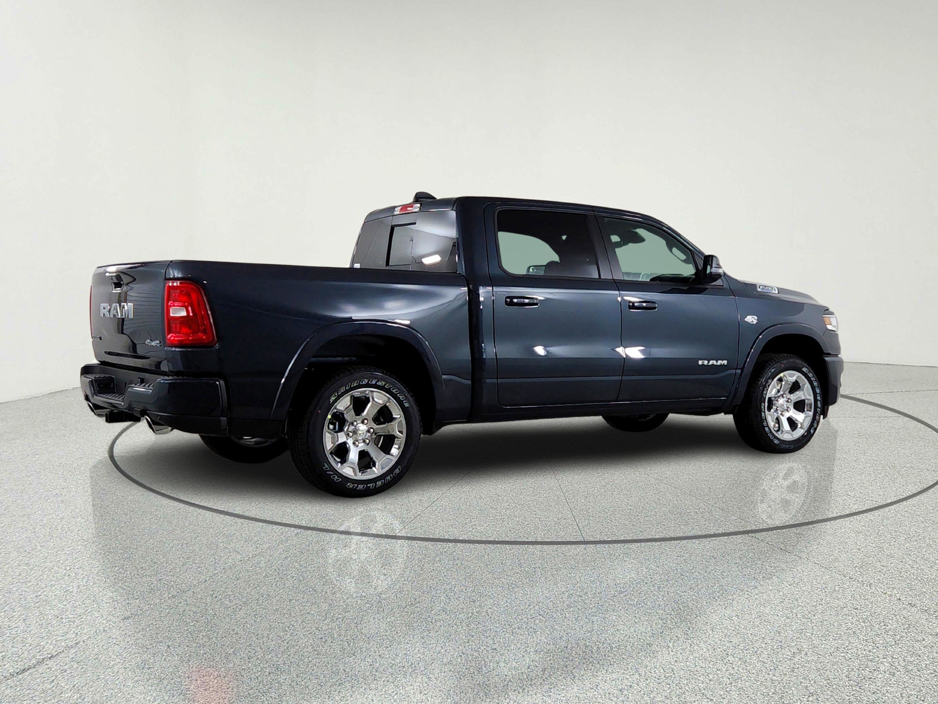 2026 RAM Ram 1500 RAM 1500 BIGHORN/LONESTAR CREW 4X4 (144.5 IN WB 5 FT 7 IN BOX)