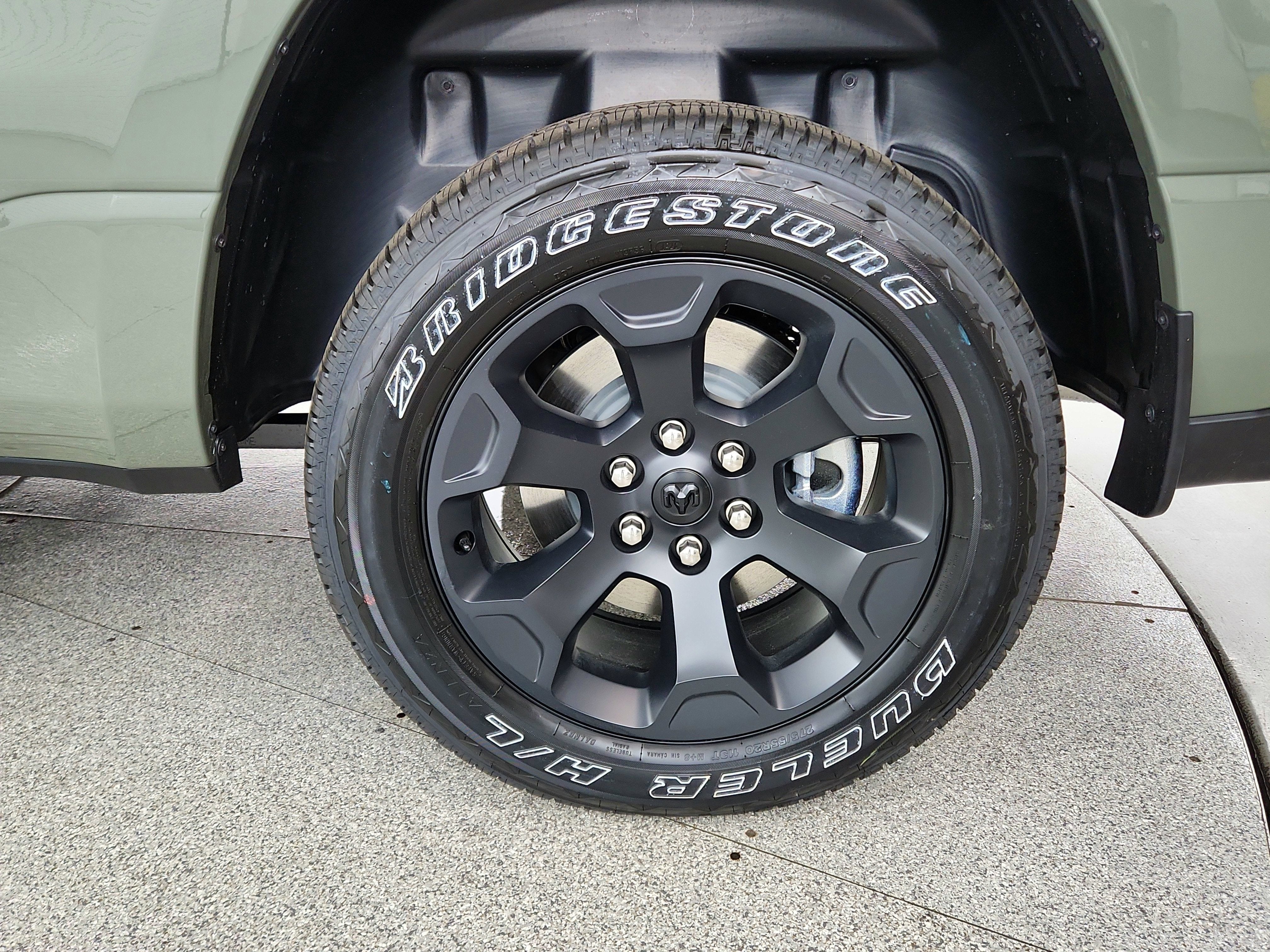 2026 RAM Ram 1500 RAM 1500 TRADESMAN CREW CAB 4X4 (144.5 IN WB 5 FT 7 IN BOX)