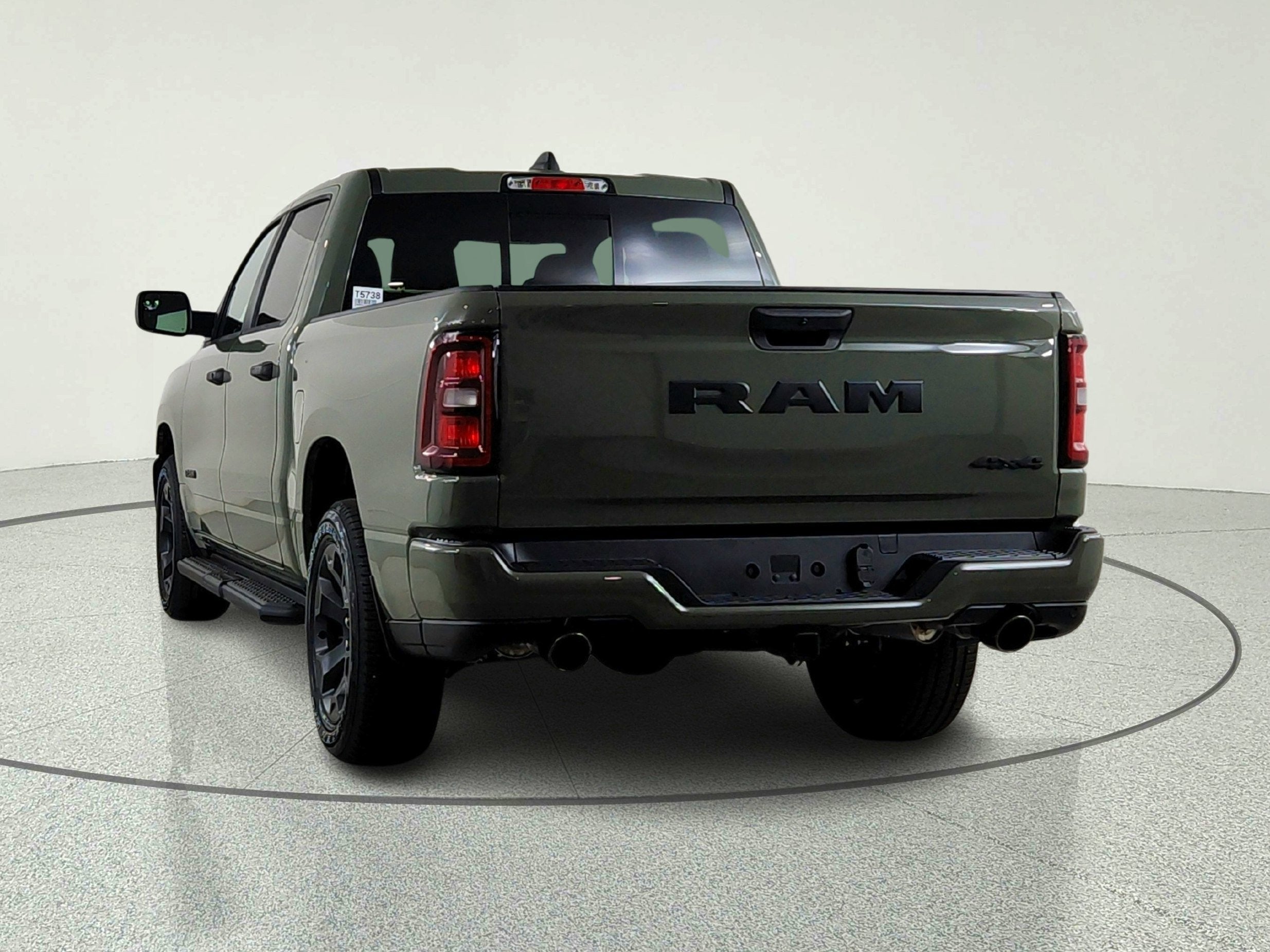 2026 RAM Ram 1500 RAM 1500 TRADESMAN CREW CAB 4X4 (144.5 IN WB 5 FT 7 IN BOX)