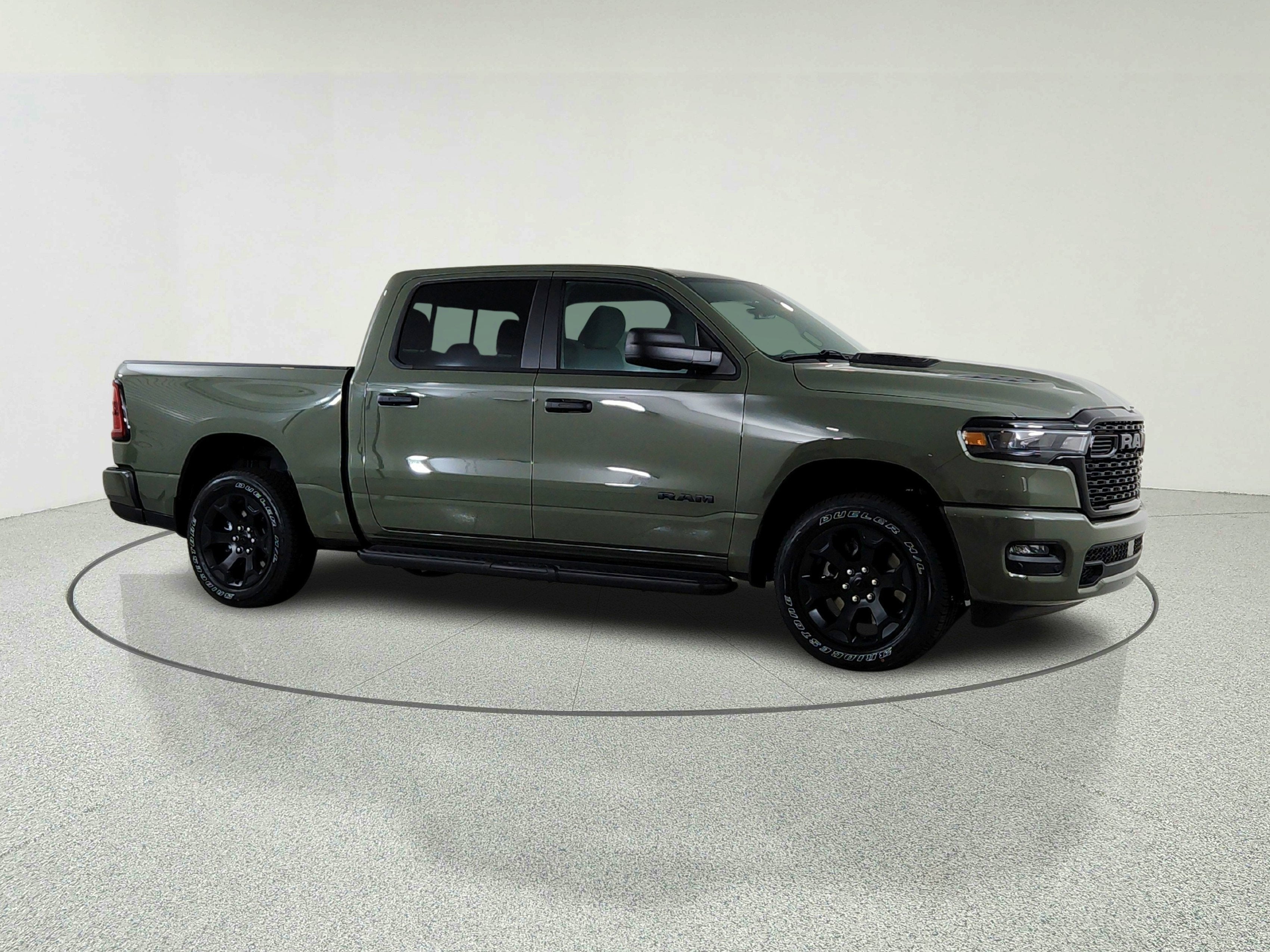 2026 RAM Ram 1500 RAM 1500 TRADESMAN CREW CAB 4X4 (144.5 IN WB 5 FT 7 IN BOX)