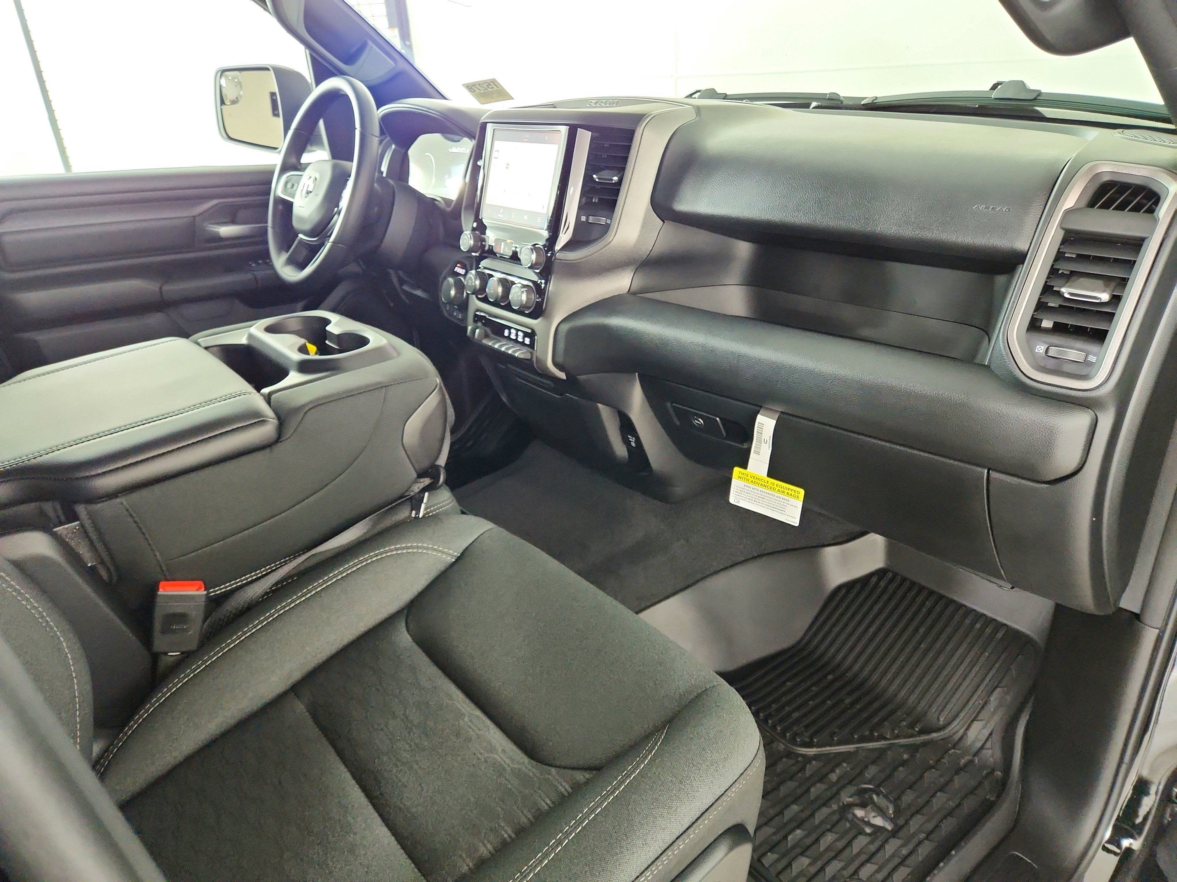 2026 RAM Ram 1500 2026 RAM 1500 TRADESMAN CREW CAB 4DR 144.5 WB 4WD