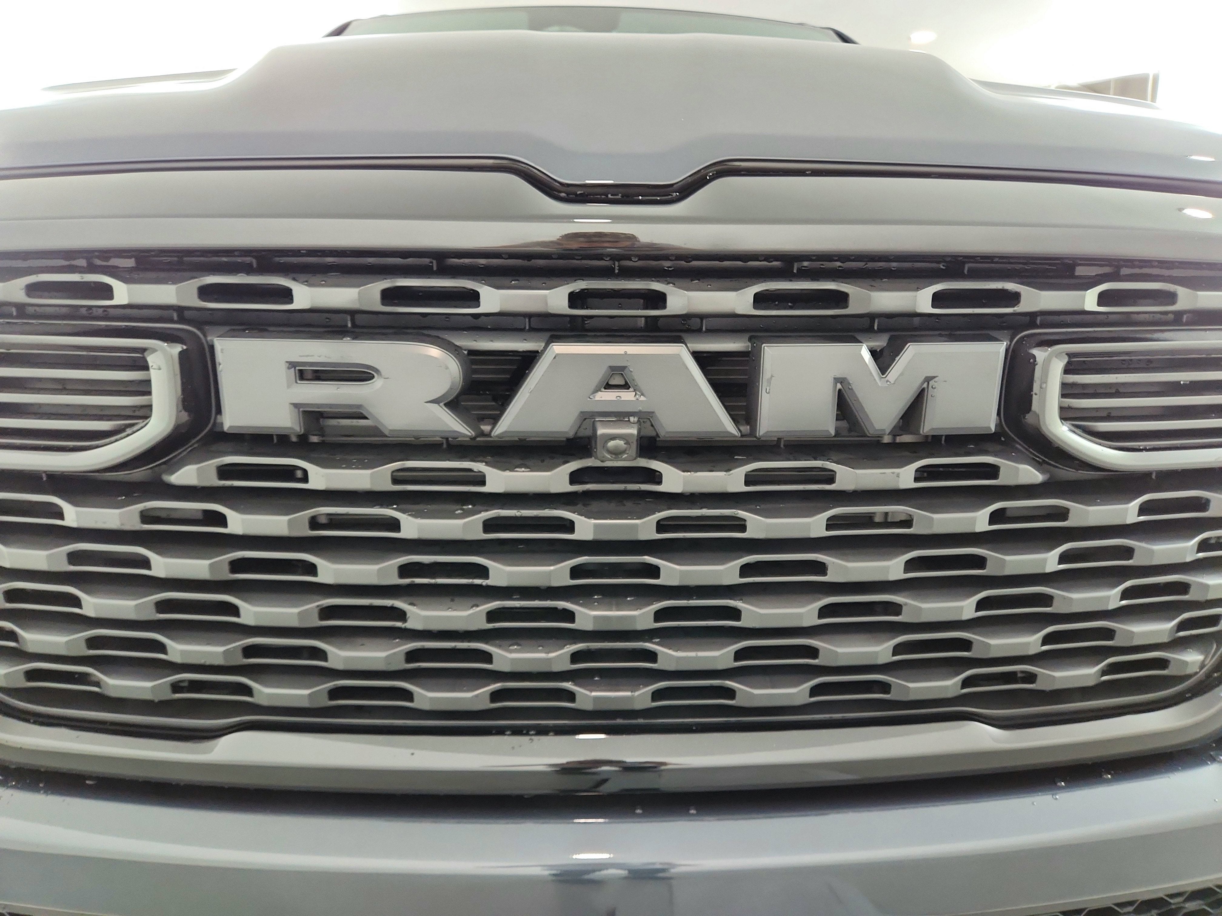 2026 RAM Ram 1500 RAM 1500 TRADESMAN CREW CAB 4X4 (144.5 IN WB 5 FT 7 IN BOX)