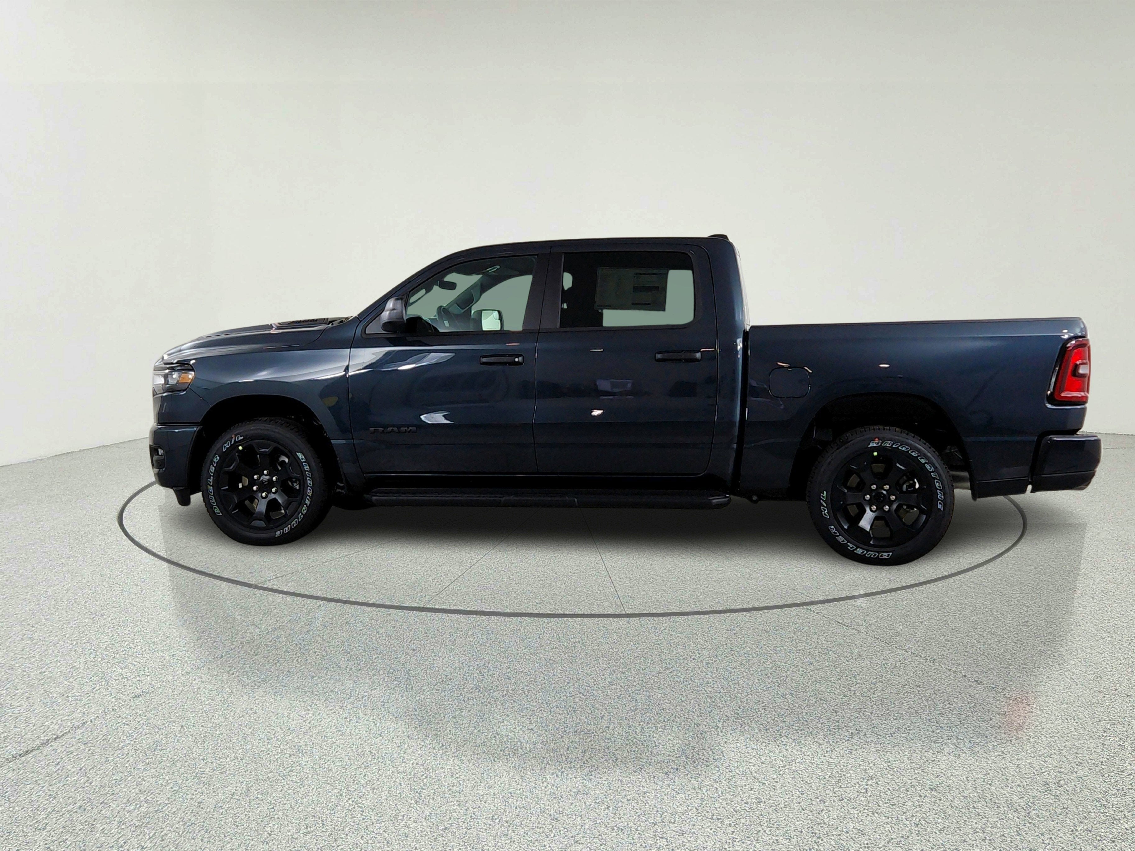 2026 RAM Ram 1500 RAM 1500 TRADESMAN CREW CAB 4X4 (144.5 IN WB 5 FT 7 IN BOX)