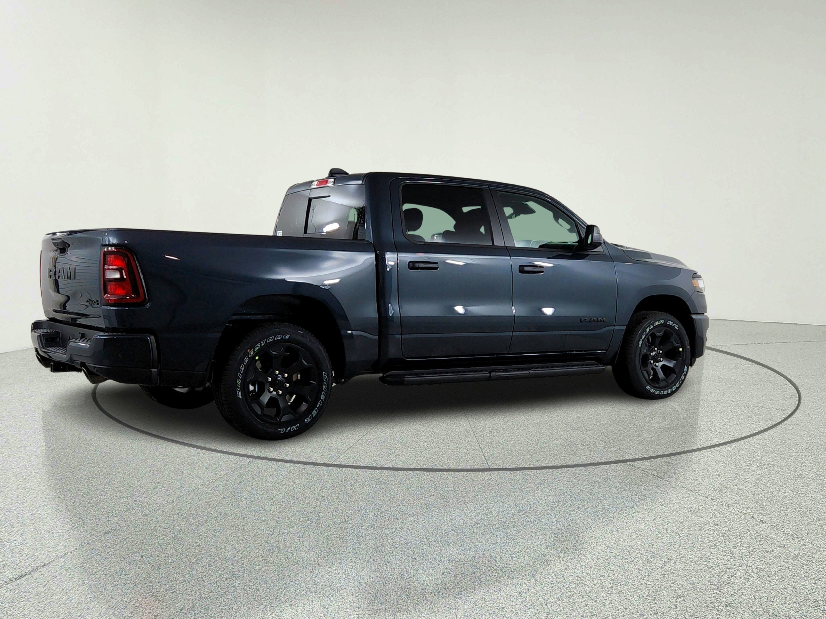 2026 RAM Ram 1500 RAM 1500 TRADESMAN CREW CAB 4X4 (144.5 IN WB 5 FT 7 IN BOX)