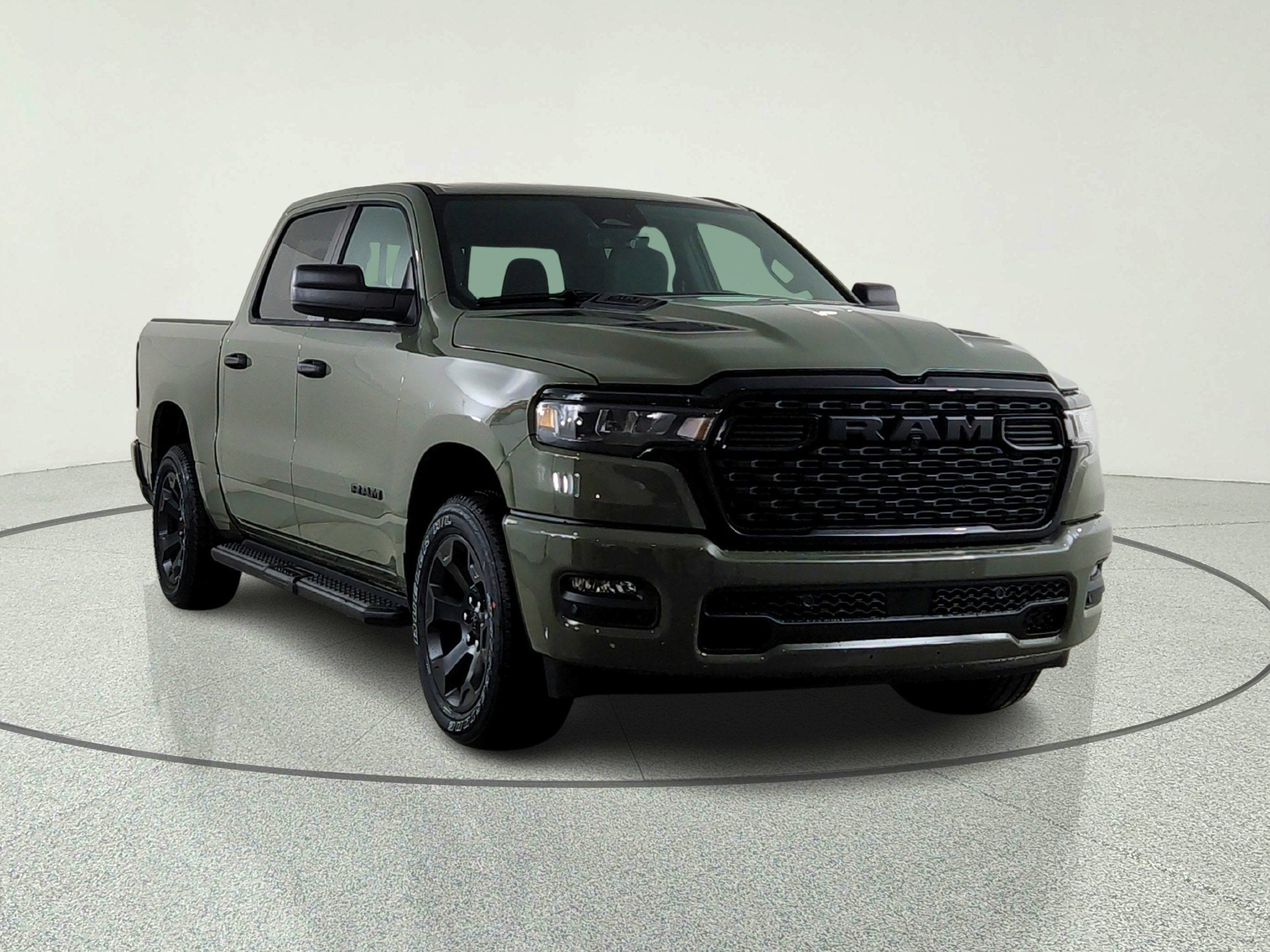 2026 RAM Ram 1500 RAM 1500 TRADESMAN CREW CAB 4X4 (144.5 IN WB 5 FT 7 IN BOX)