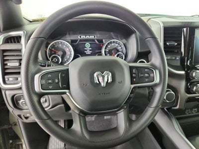 2026 RAM Ram 1500 RAM 1500 TRADESMAN CREW CAB 4X4 (144.5 IN WB 5 FT 7 IN BOX)