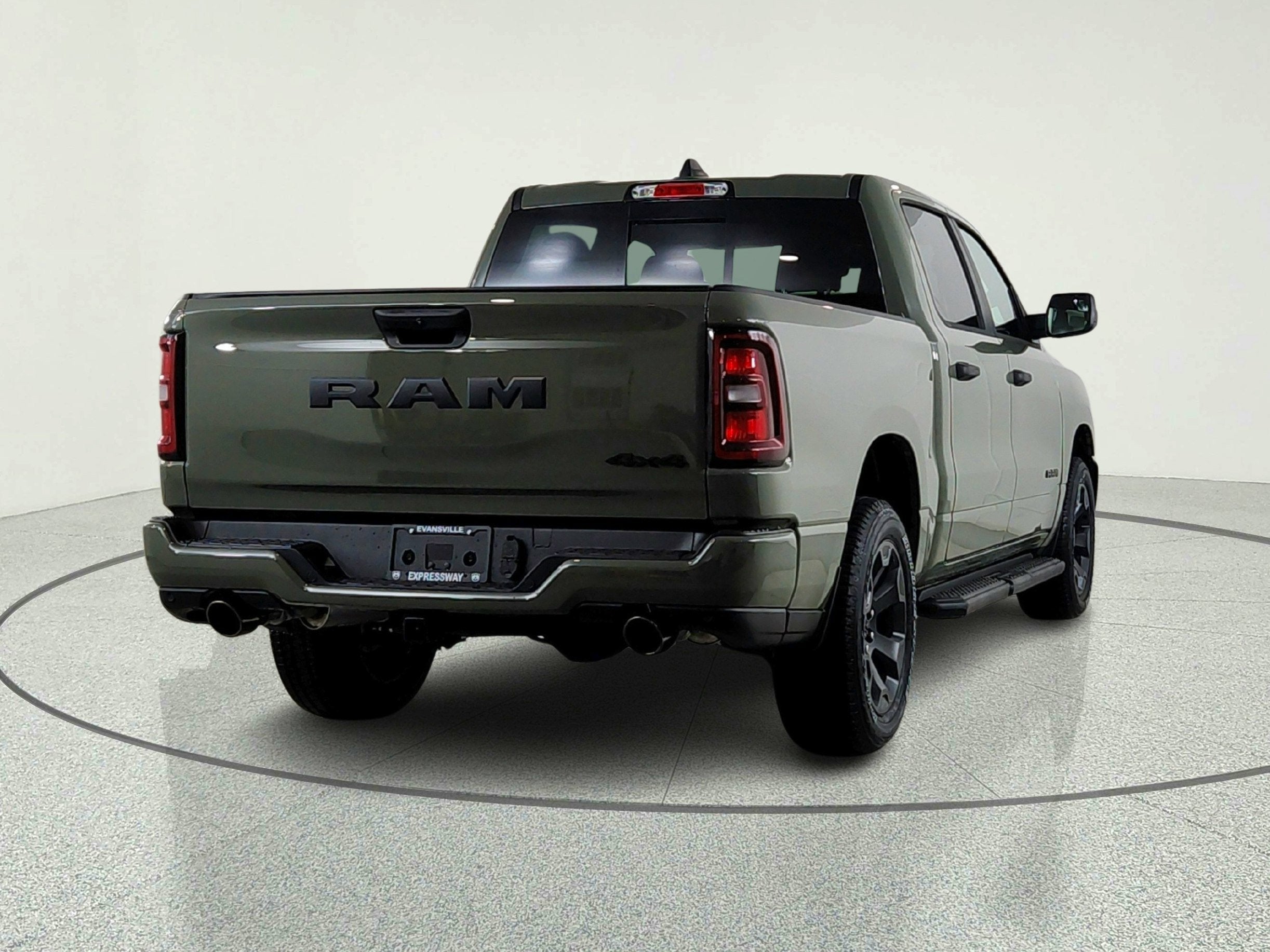 2026 RAM Ram 1500 RAM 1500 TRADESMAN CREW CAB 4X4 (144.5 IN WB 5 FT 7 IN BOX)