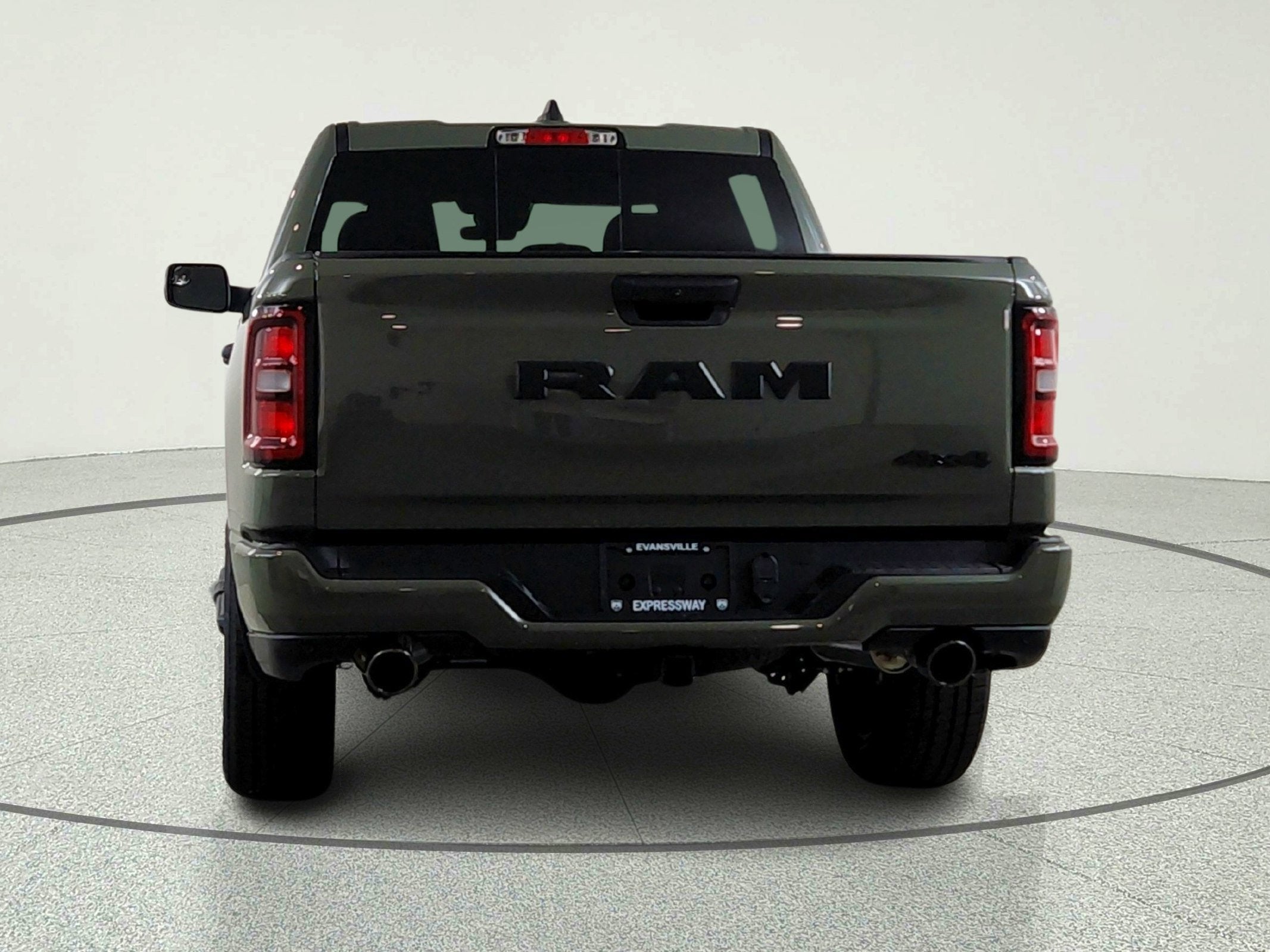 2026 RAM Ram 1500 RAM 1500 TRADESMAN CREW CAB 4X4 (144.5 IN WB 5 FT 7 IN BOX)