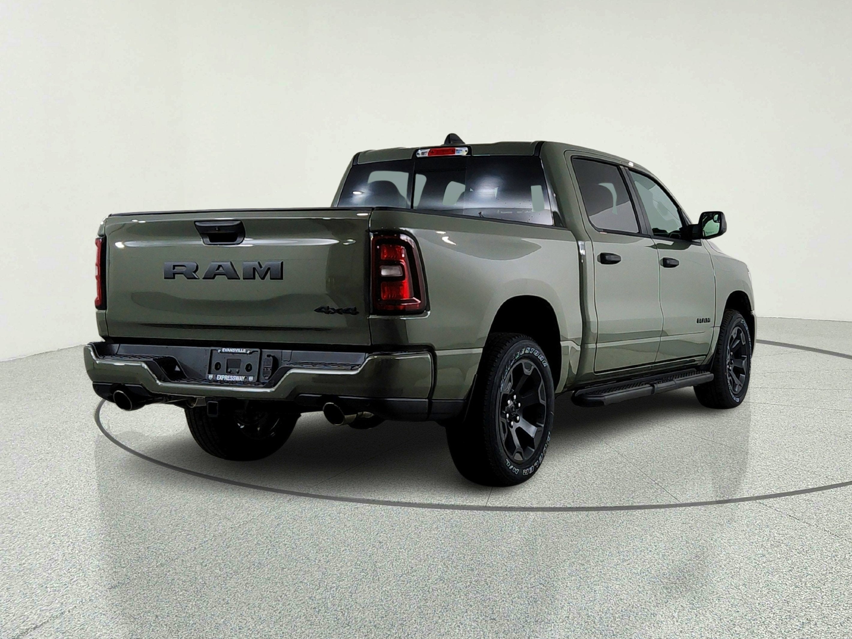 2026 RAM Ram 1500 RAM 1500 TRADESMAN CREW CAB 4X4 (144.5 IN WB 5 FT 7 IN BOX)